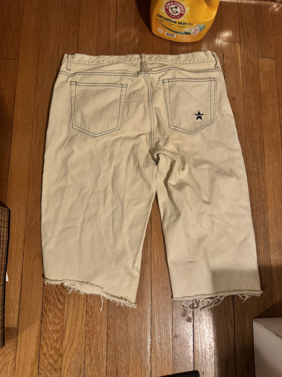 Supreme Supreme Regular Jeans Off White Size US 36 / EU 52 - 2 Thumbnail