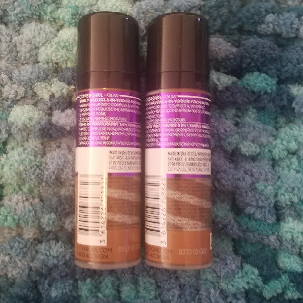 Designer Covergirl/Olay Simply Ageless 3/1 Foundation 2 Soft Sable Size ONE SIZE - 2 Thumbnail