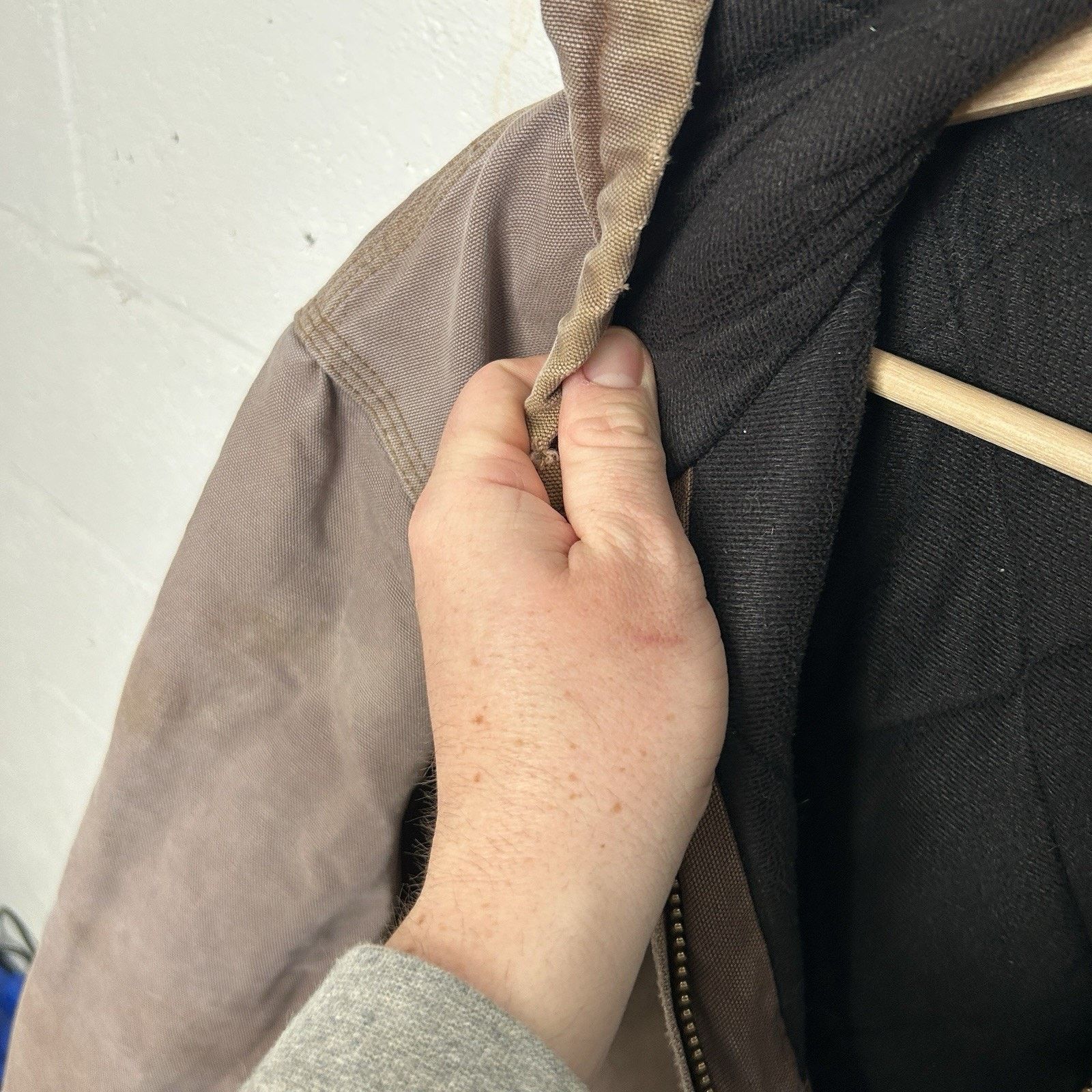 Carhartt Vintage Dyed Carhartt Hooded Active Jacket “Brown” J140 BRN Size US L / EU 52-54 / 3 - 13 Thumbnail