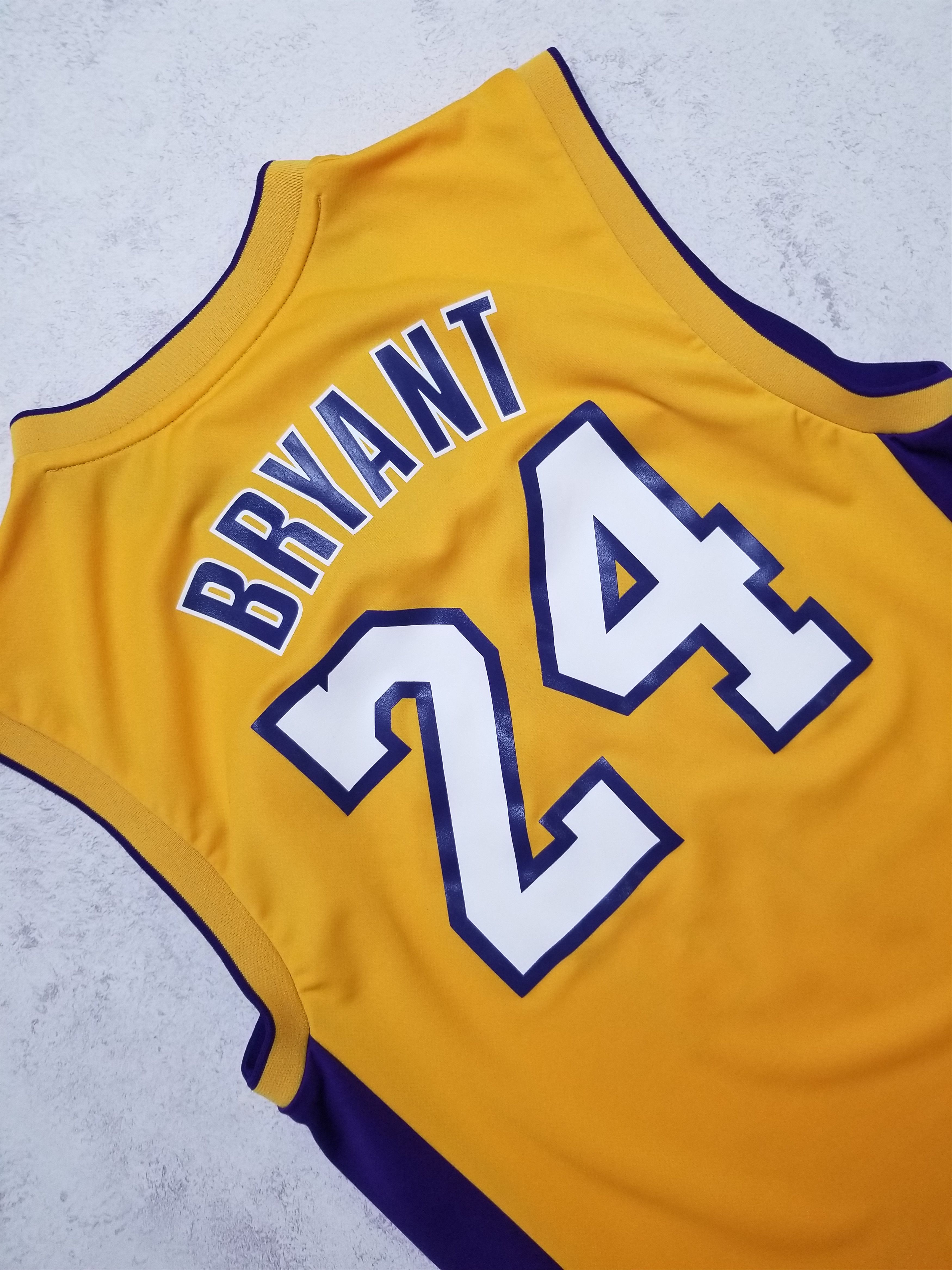 Adidas Los Angeles Lakers Kobe Bryant #24 Adidas NBA Yellow 2011 Size US S / EU 44-46 / 1 - 15 Thumbnail