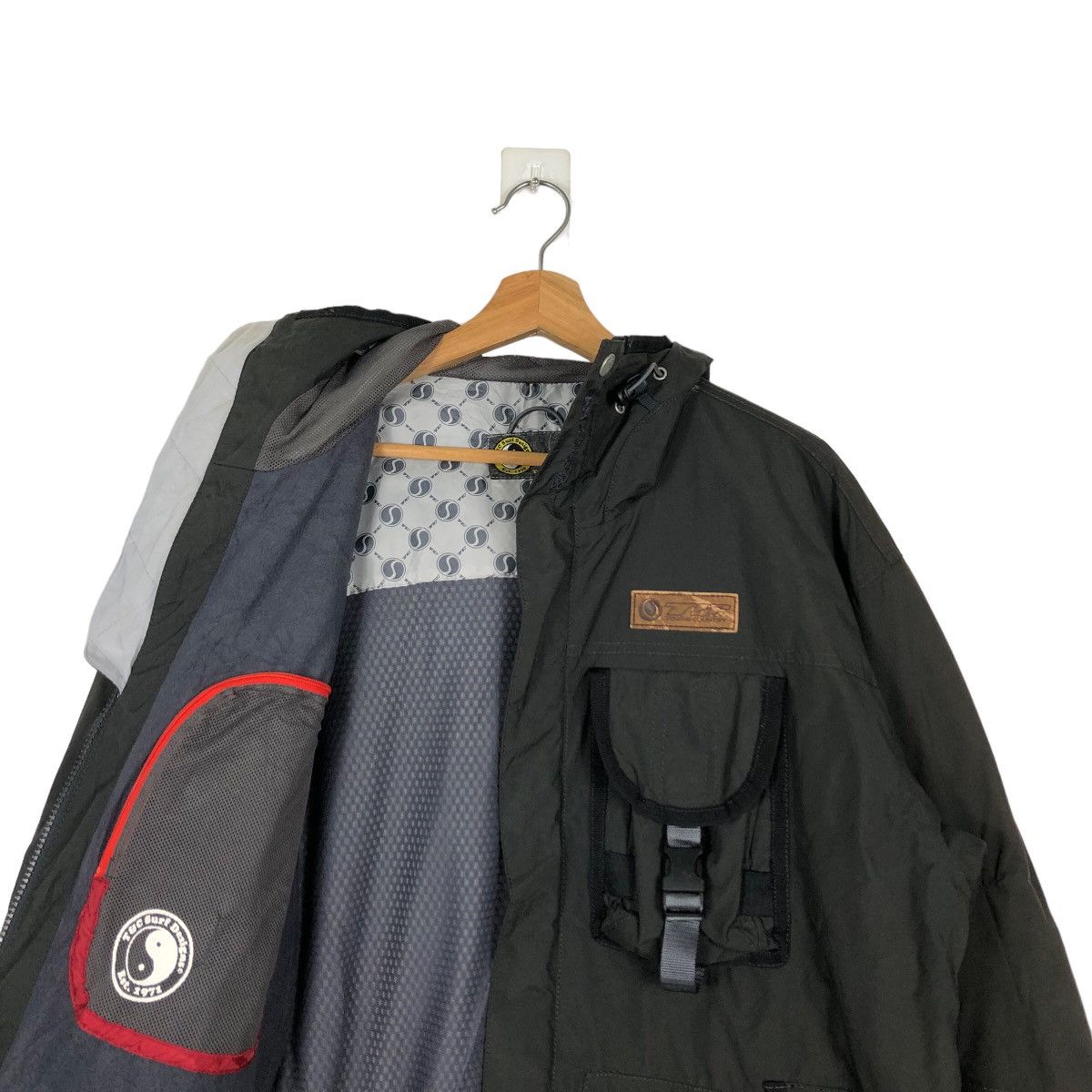 Japanese Brand 🔥90’s VINTAGE SURVIVAL JACKET T&C SURF DESIGN HAWAII Size US M / EU 48-50 / 2 - 11 Thumbnail