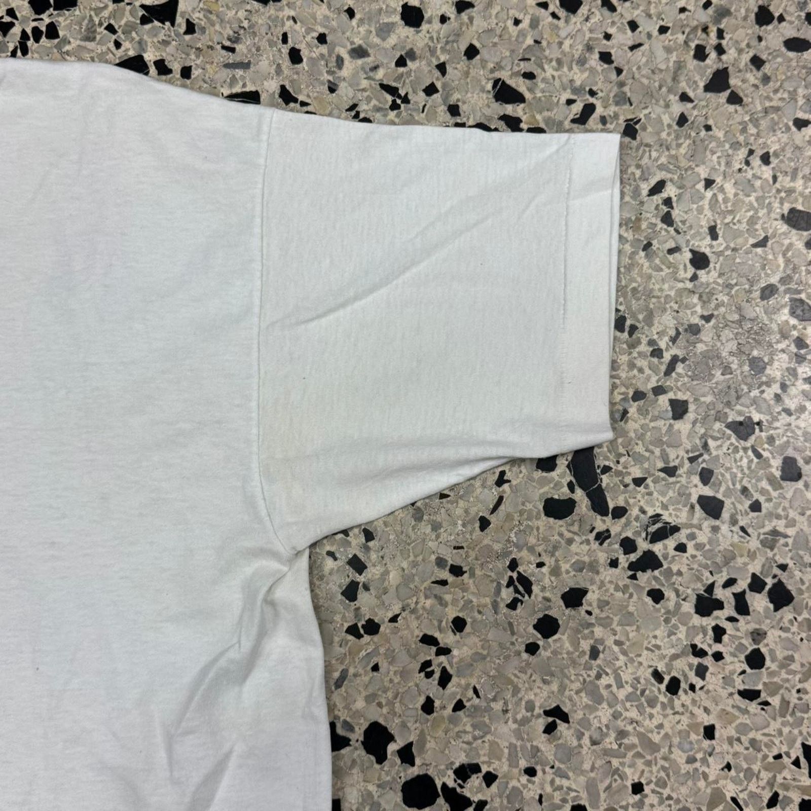 Fruit Of The Loom × Vintage VINTAGE 1997 SINGLE STITCH QUEENSBURY 1997 INVITATIONAL TEE: Size US XL / EU 56 / 4 - 3 Thumbnail