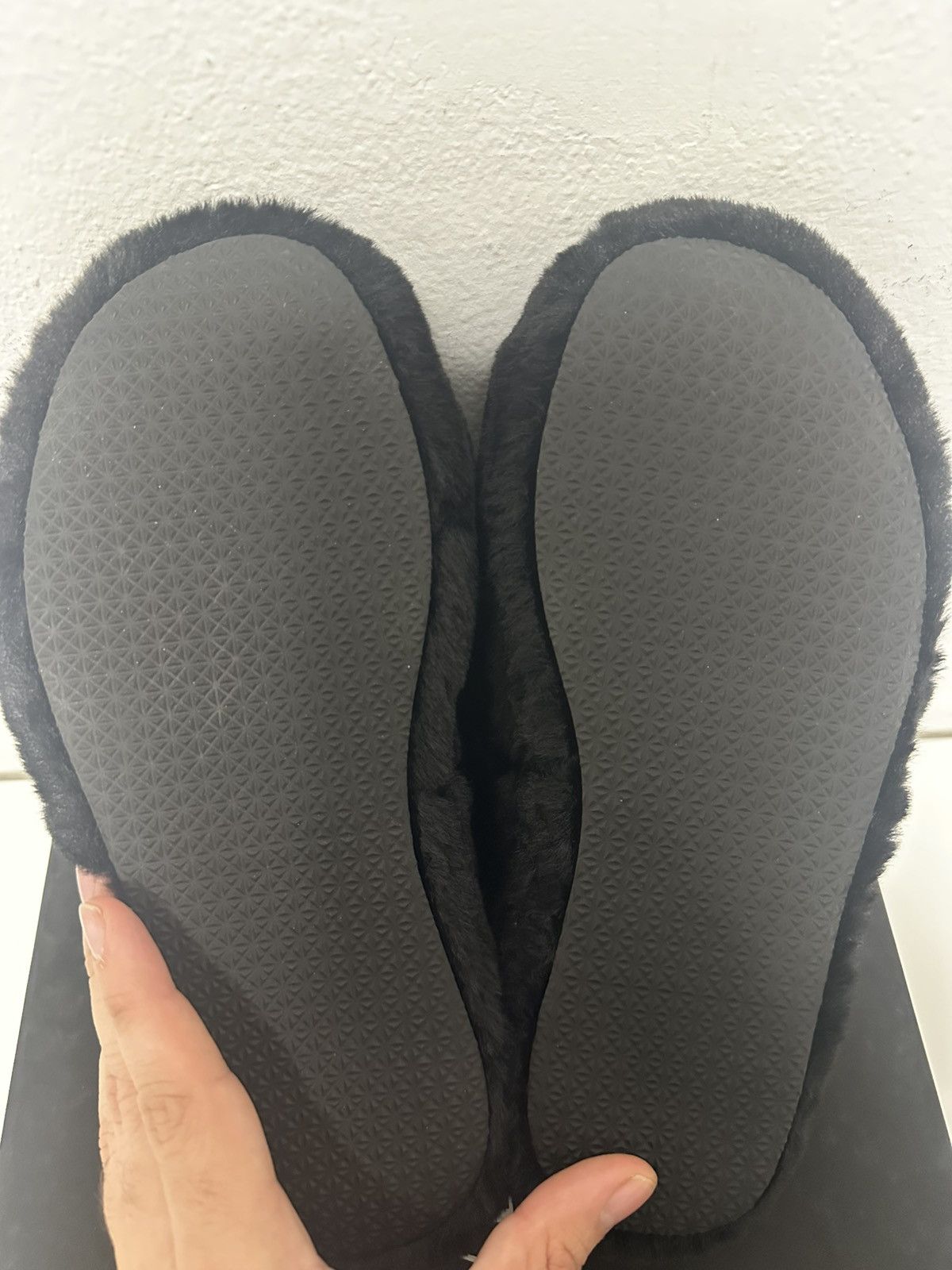 Versace Versace Medusa Black Faux Fur Slippers Size US 7 / IT 37 - 7 Thumbnail
