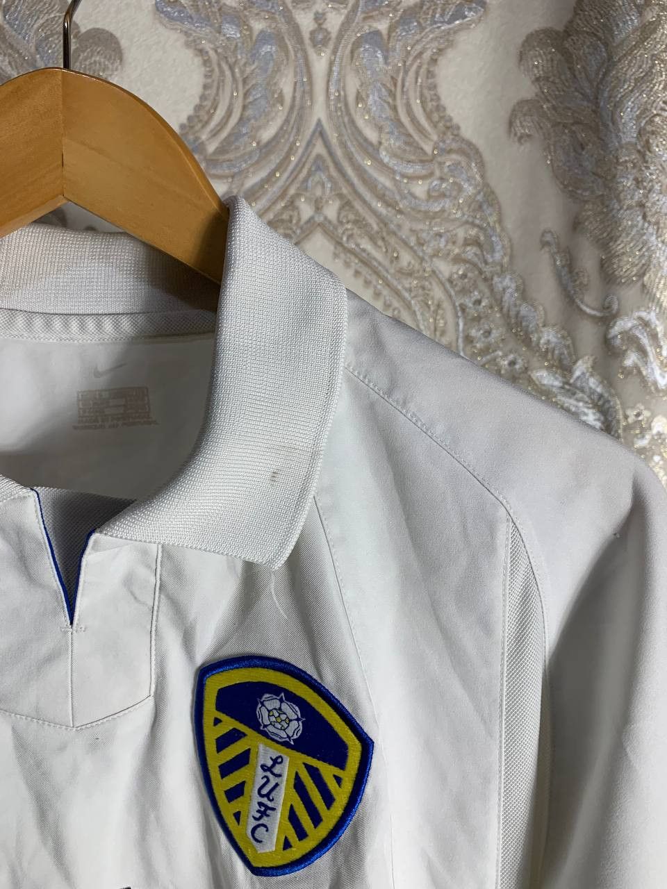 Nike Vintage Nike FC Leeds United England Soccer Jersey Retro 90s Size US S / EU 44-46 / 1 - 3 Thumbnail