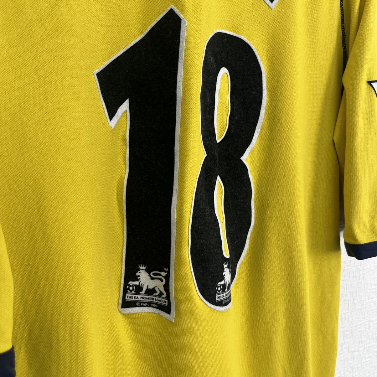 Kappa 2002/03 KAPPA TOTTENHAM HOTSPUR THIRD 18 DEFOE SOCCER JERSEY Size US M / EU 48-50 / 2 - 7 Thumbnail