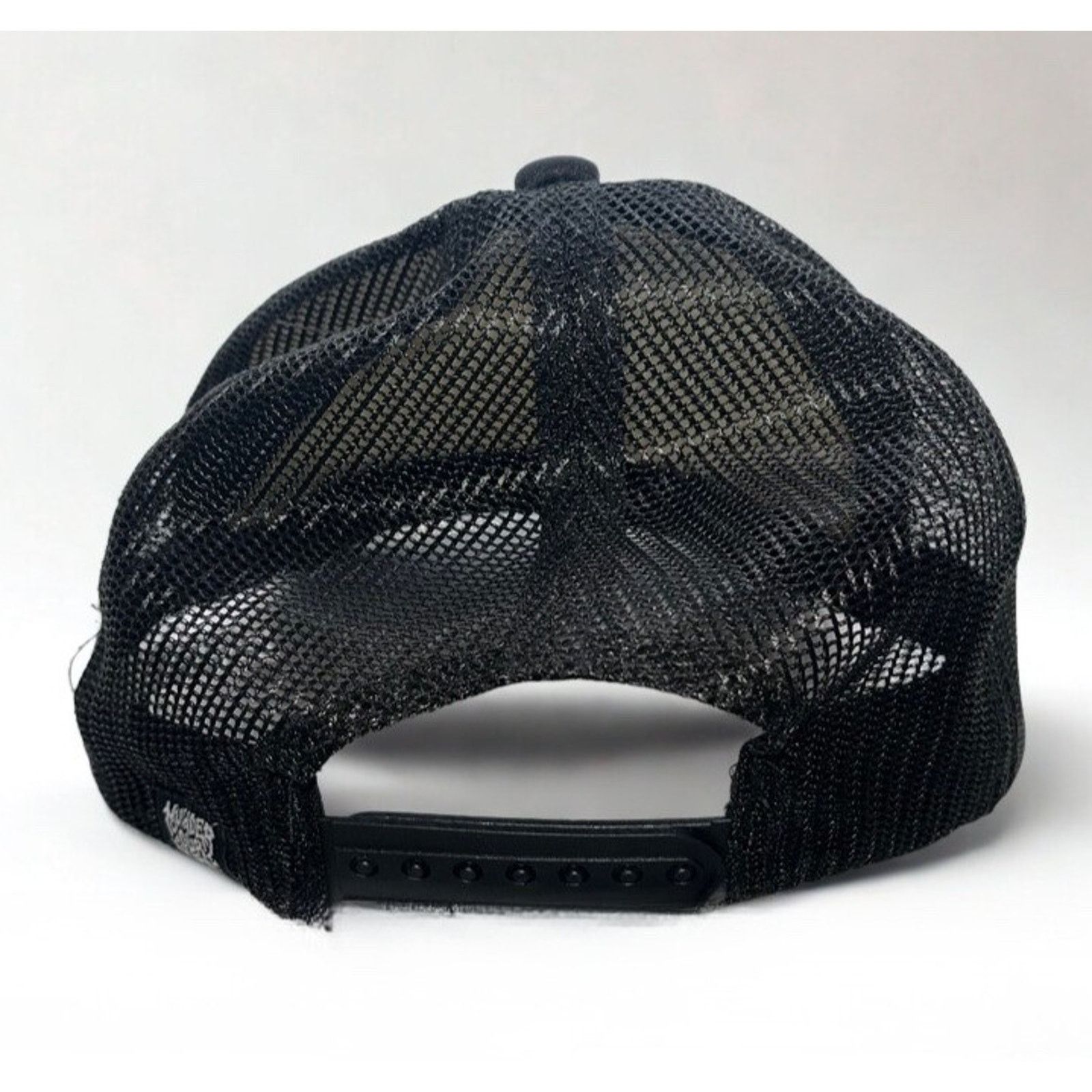 Other Liquid Death Mesh Trucker Snapback Gold Skull Logo NWOT Size ONE SIZE - 7 Thumbnail