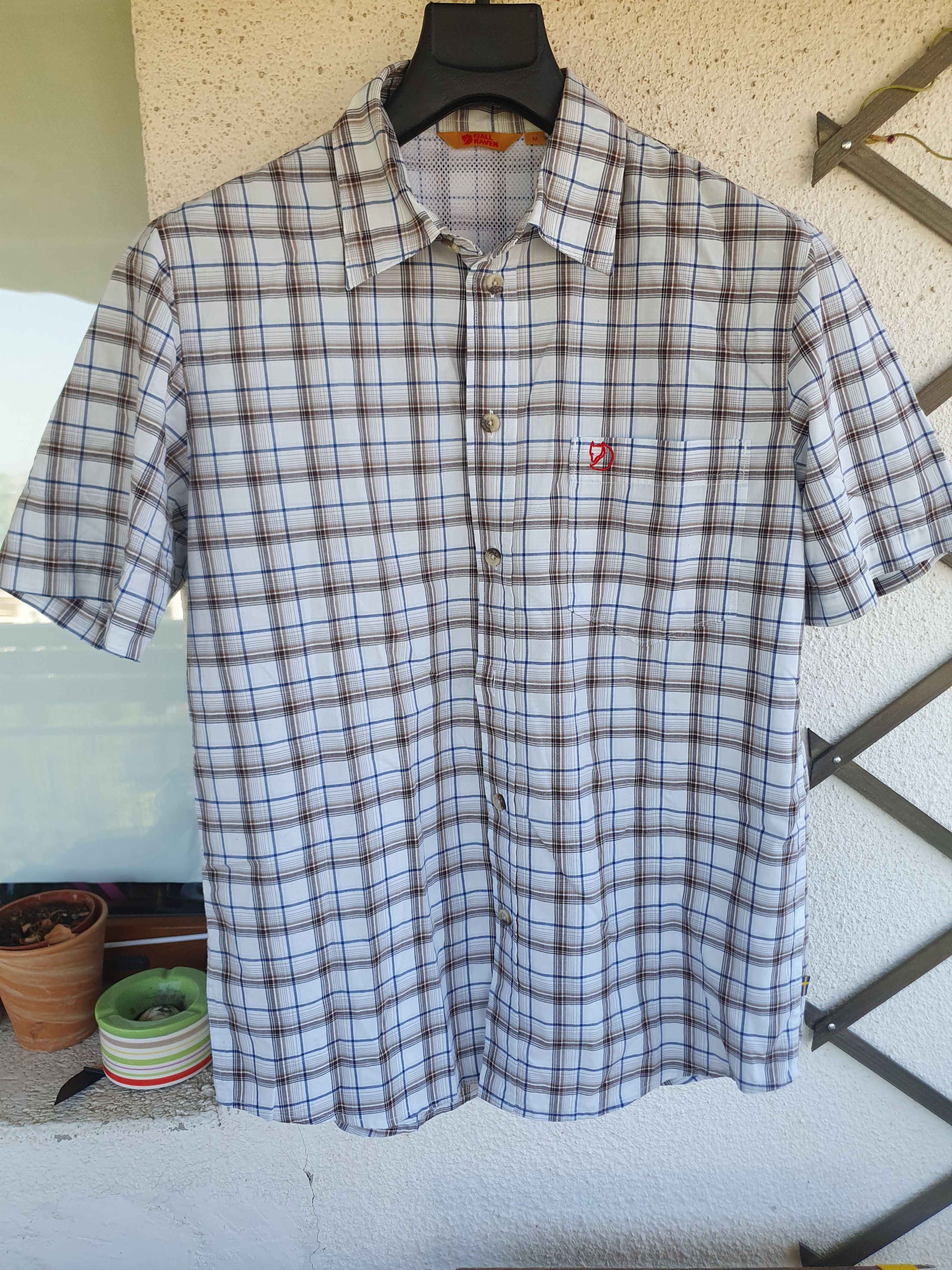 Fjallraven Fjallraven Giraffe Shirt Bamboo Blend Short Sleeve sz M Size US M / EU 48-50 / 2 - 1 Thumbnail