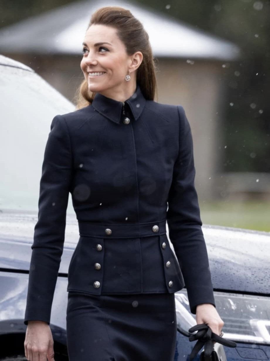 Alexander McQueen Alexander mcqueen military blazer worn by kate middelton Size M / US 6-8 / IT 42-44 - 2 Thumbnail