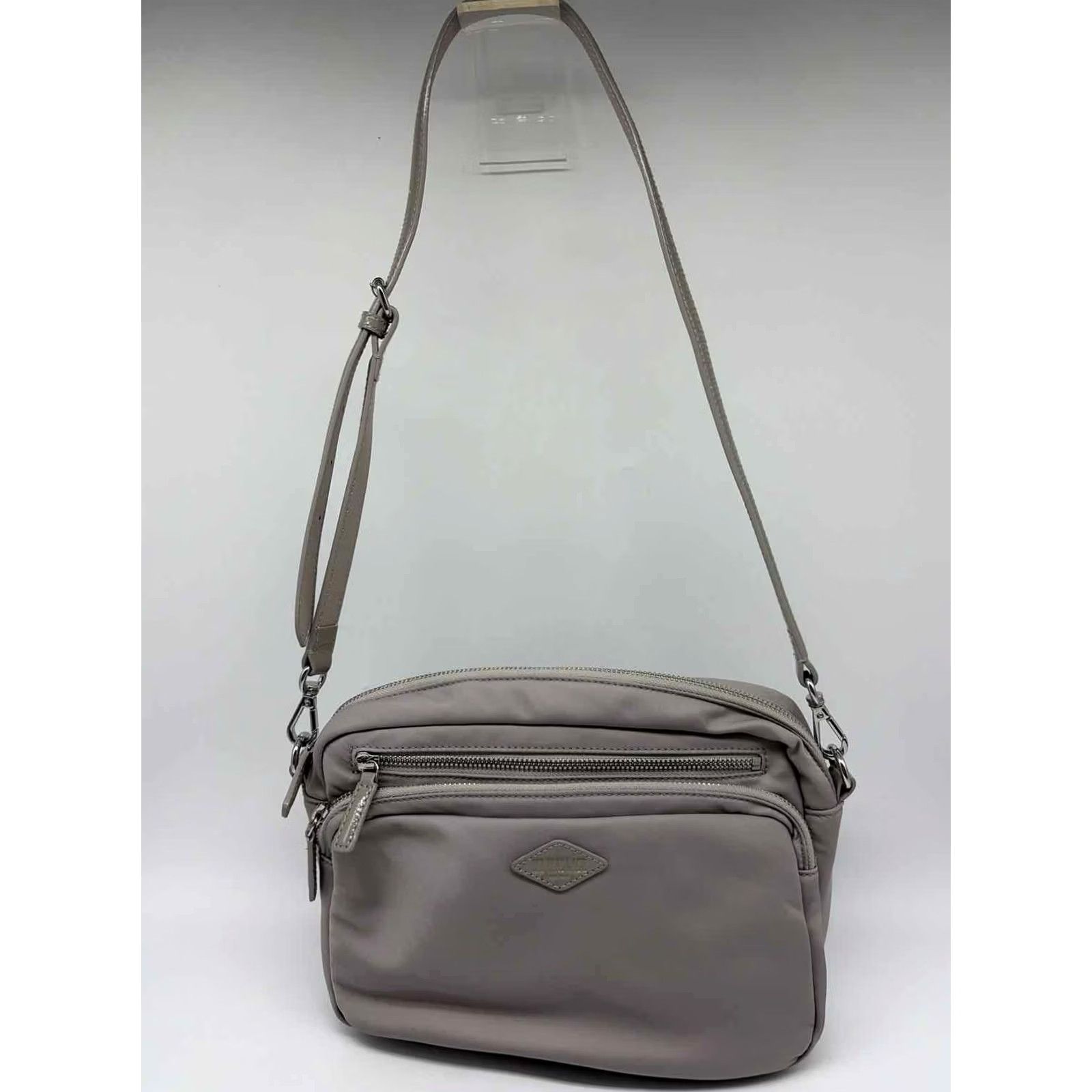 MZ Wallace VINTAGE Pre-Owned MZ Wallace Grey Crossbody Size ONE SIZE - 7 Thumbnail