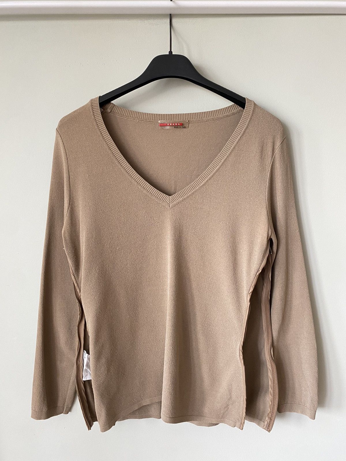 Prada Prada Milano v-neck double zip vintage jumper sweater Size M / US 6-8 / IT 42-44 - 2 Thumbnail