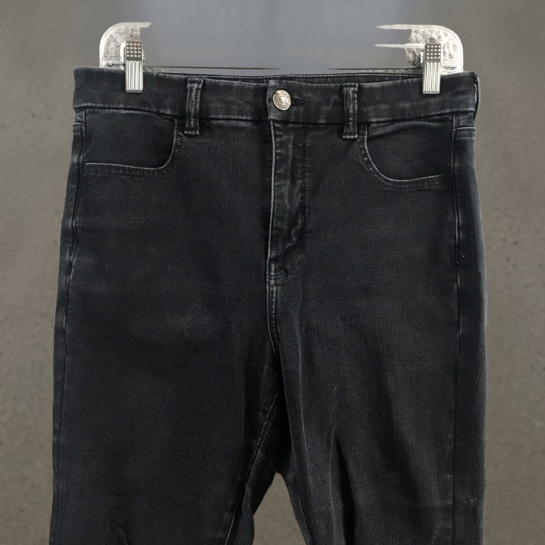 American Eagle Outfitters American Eagle Outfitters Skinny Jeans Womens 10 Black High Rise Distressed-Style 30x26 XS? Size 32" / US 10 / IT 46 - 1 Thumbnail