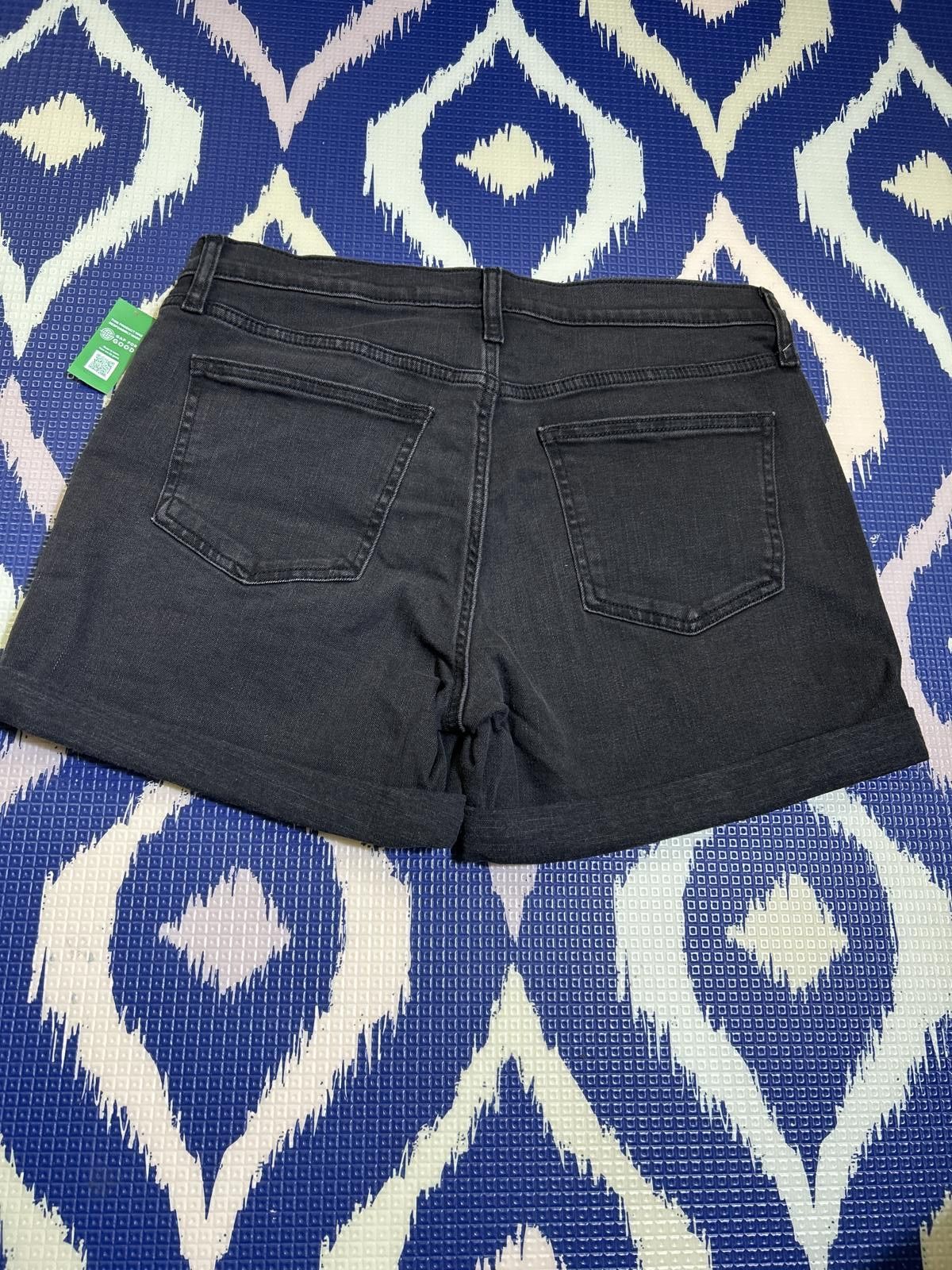 Gap NEW! Gap Washed Black Jean Short SZ10- L K Everyday Size 30" / US 8 / IT 44 - 3 Thumbnail