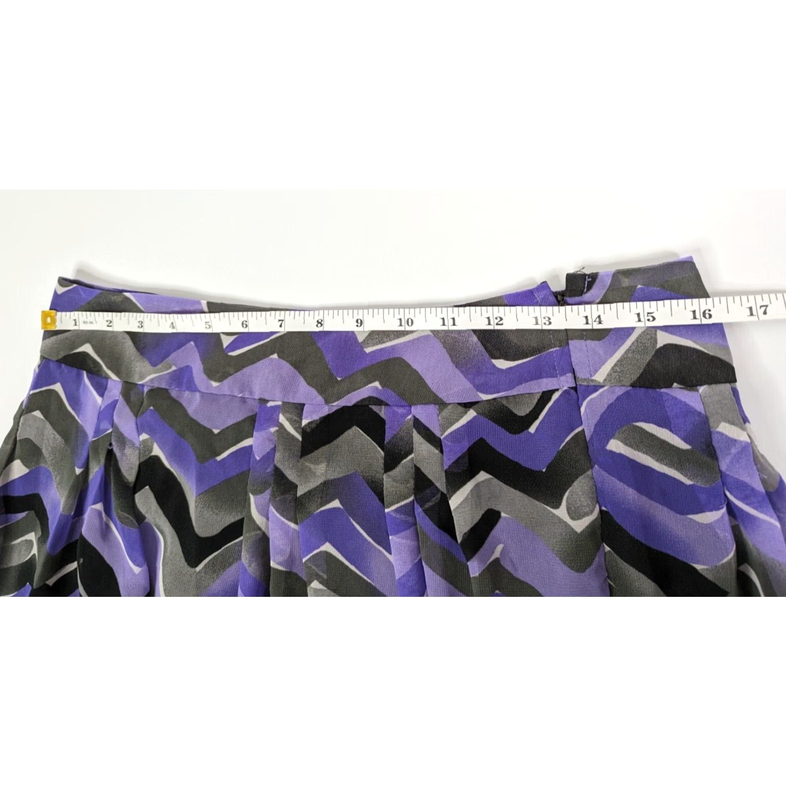 Vintage Jonathan Martin Skirt Casual Women A-Line Midi Purple Zig Zag Stripe Lined Size Medium Polyester 100% Machine Washable Summer Size 32" / US 10 / IT 46 - 6 Thumbnail
