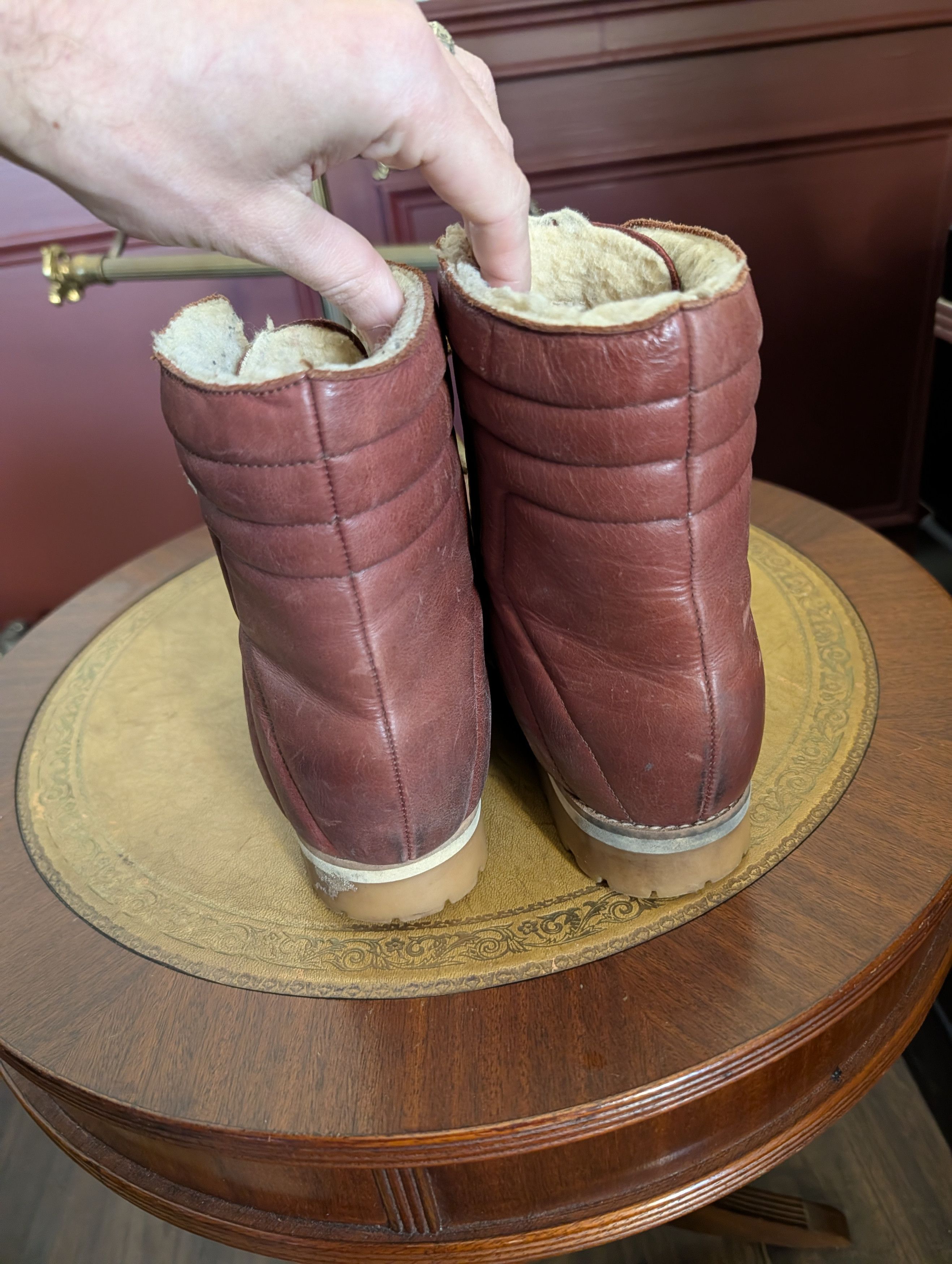 Saddleback Leather VTG burgundy leather shearling lined boots Size US 7 / EU 40 - 3 Thumbnail