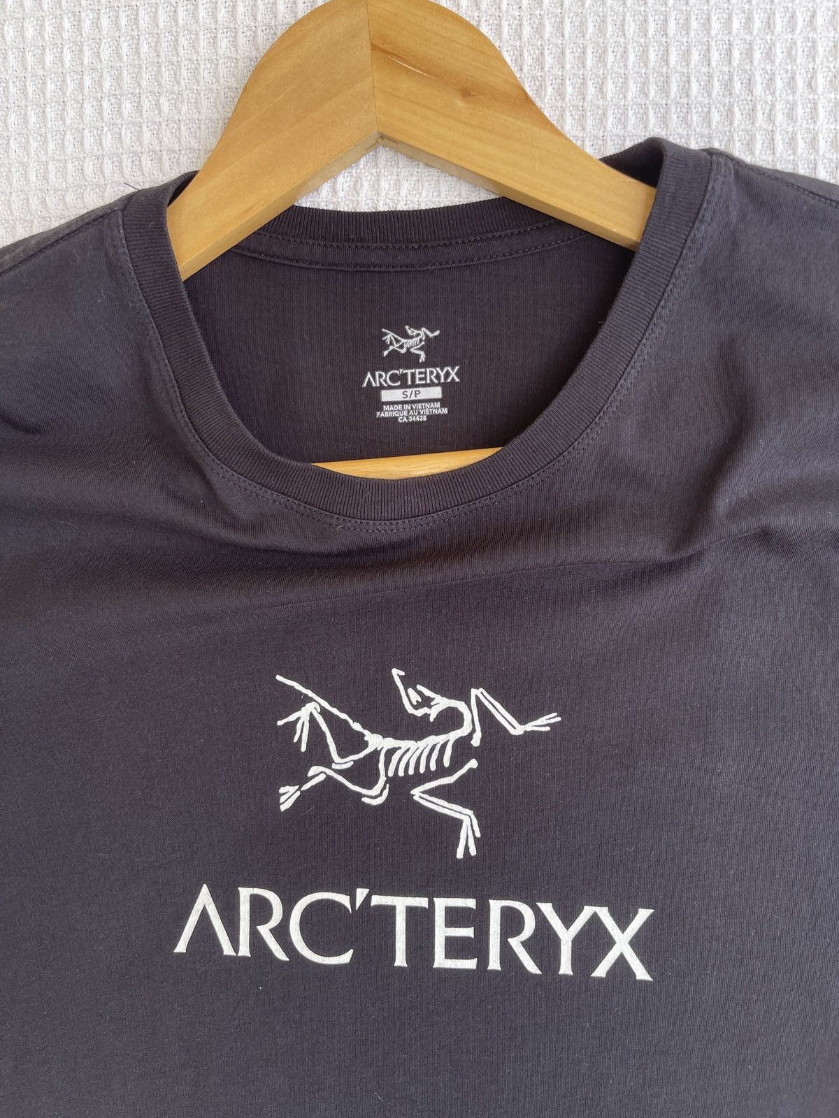 Arc'teryx Rare🔥Arc’teryx Big Logo T-Shirt Size US M / EU 48-50 / 2 - 4 Thumbnail