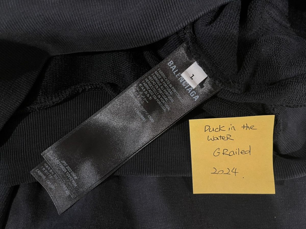Balenciaga Balenciaga Embroidered Outline Logo Hoodie Size US S / EU 44-46 / 1 - 3 Thumbnail