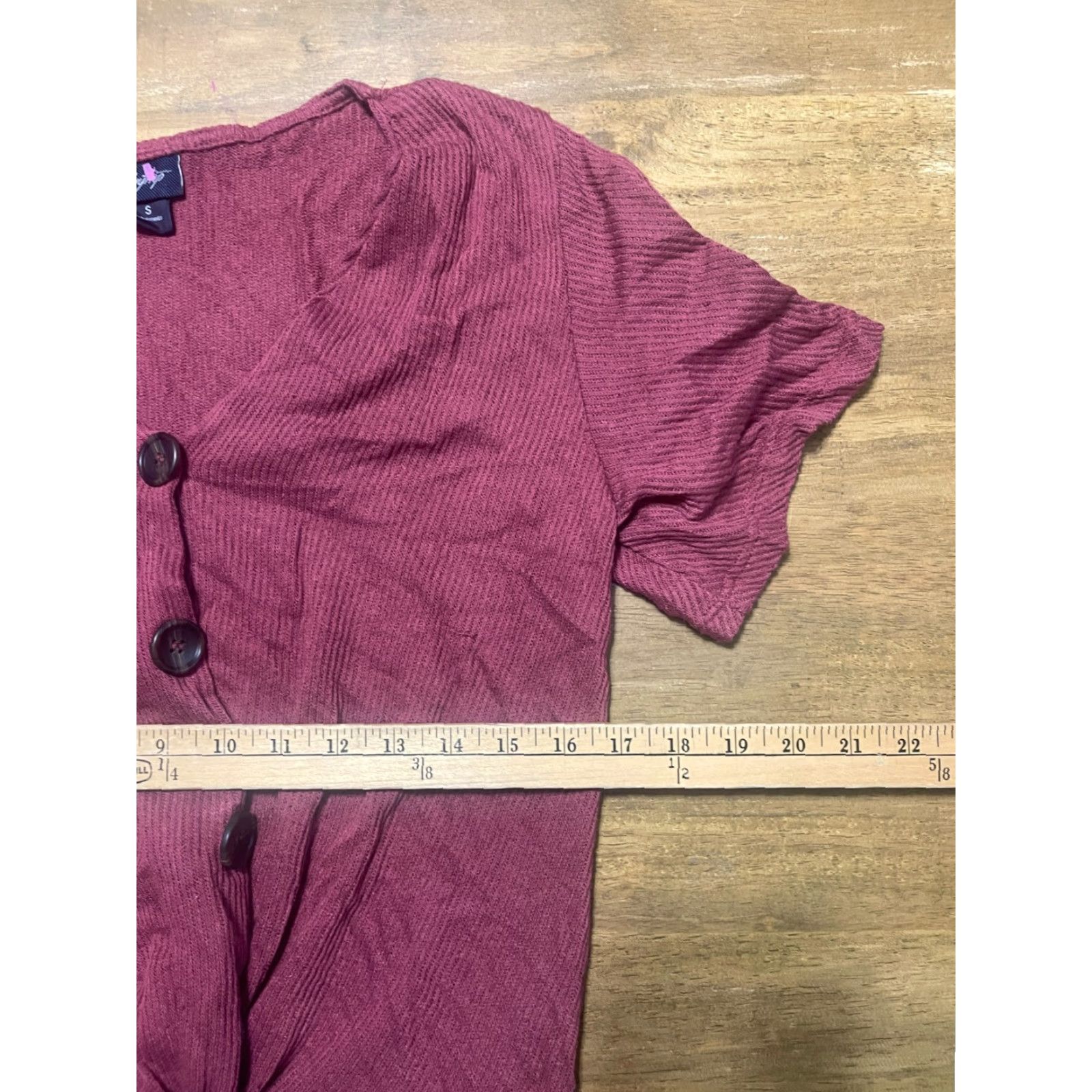Vintage Daytrip Shirt Women's Size Small Red Button & Front Twist T-Shirt Short Sleeve Casual Basic Modern Fall Spring Summer Regular Womens Size S / US 4 / IT 40 - 4 Thumbnail