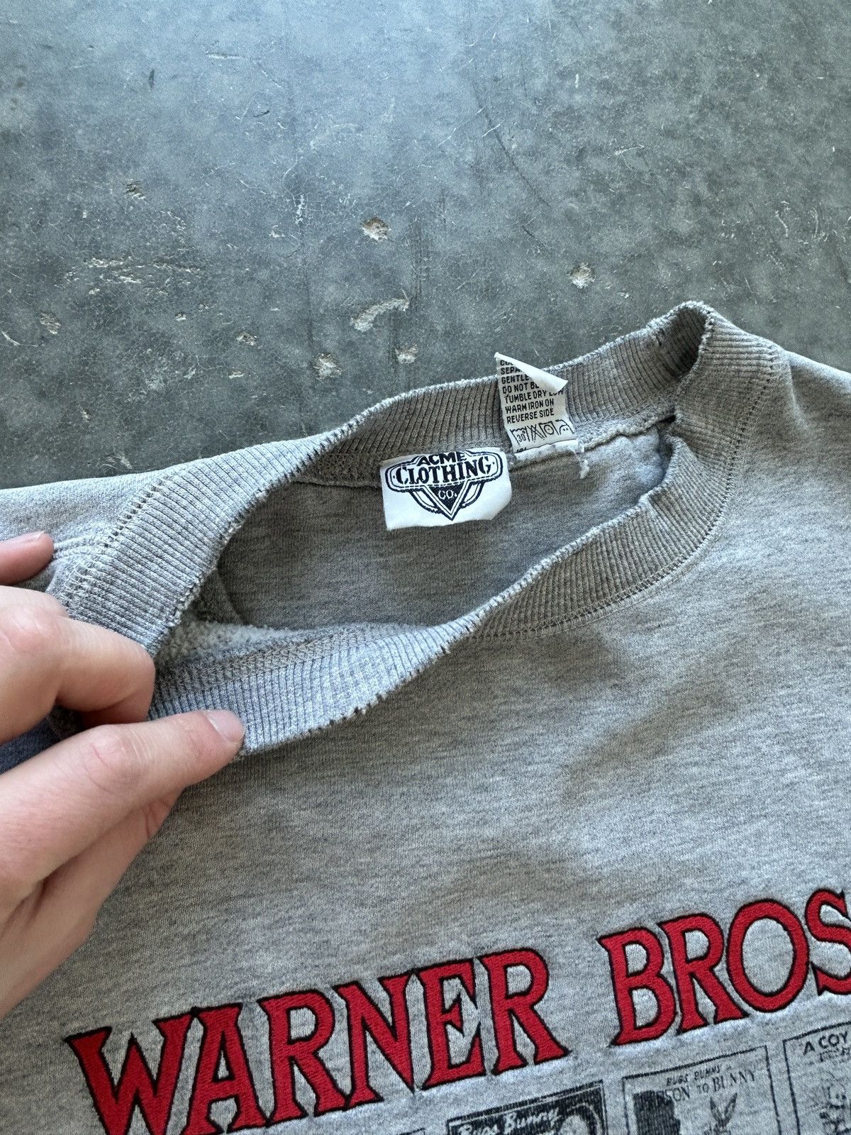 Vintage Vintage 90s Warner Bros Looney Tunes Sweatshirt Boxy Fit Size US XL / EU 56 / 4 - 4 Thumbnail