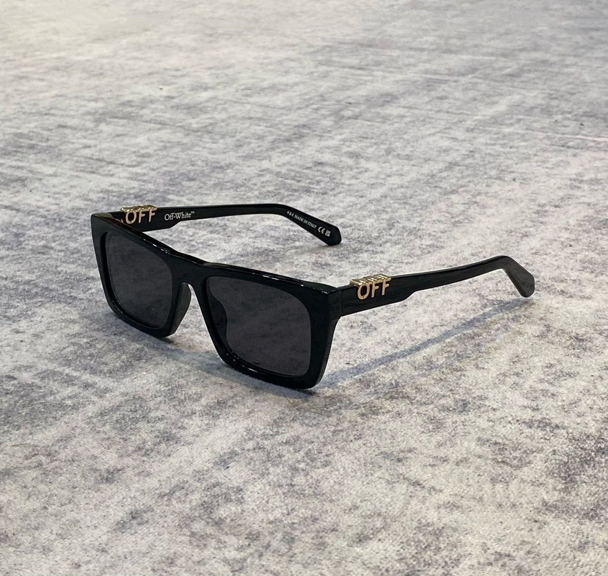 Off-White OFF WHITE STYLE 7C OERJ07CF24PLA0011000 BLACK Size ONE SIZE - 1 Thumbnail
