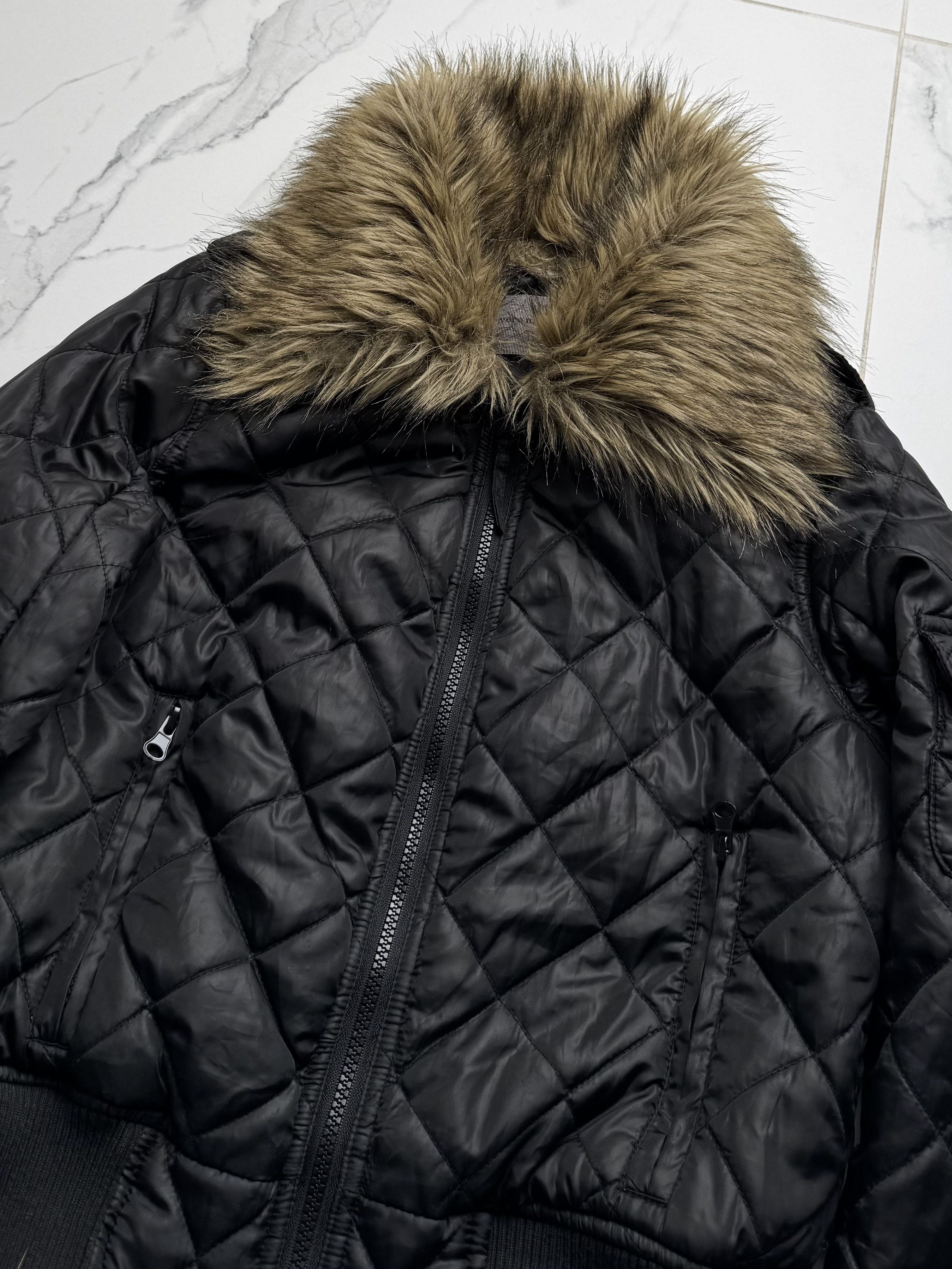 Vintage Vintage Black Quilted Bomber Jacket With Faux Fur Collar Y2K Size S / US 4 / IT 40 - 5 Thumbnail