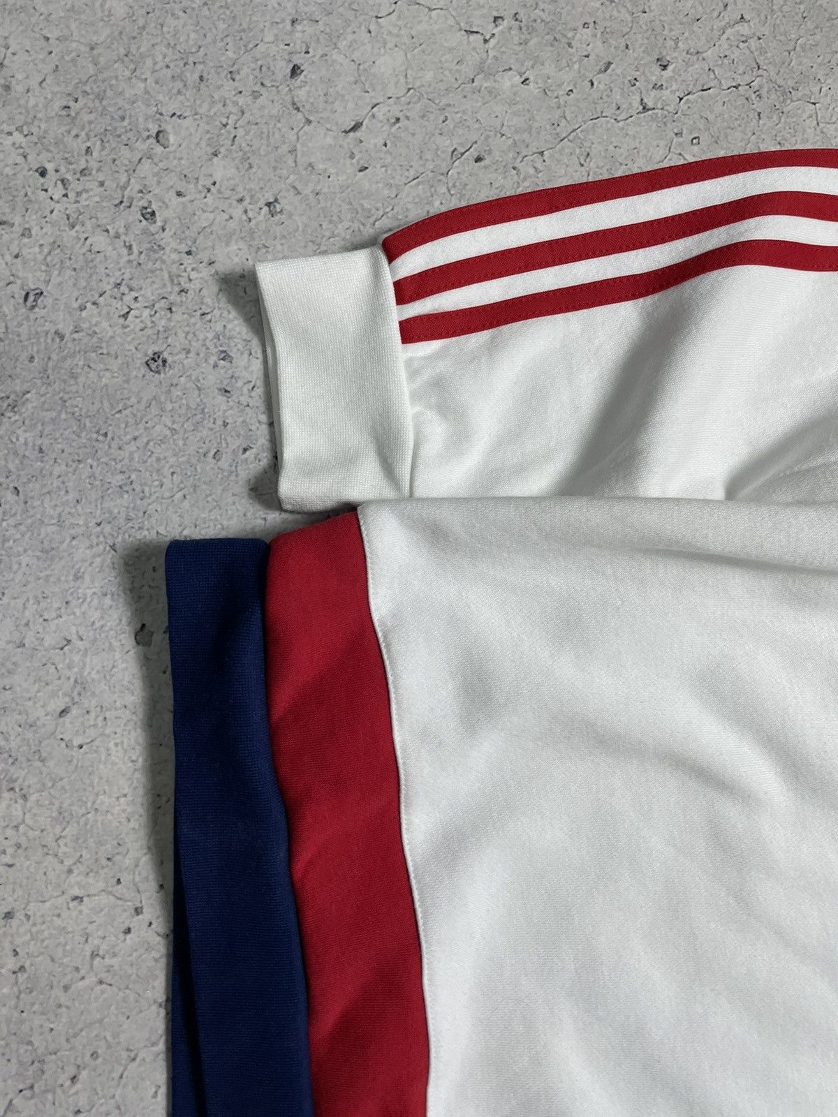 Adidas Vintage Adidas FC Manchester United Y2K Football Sweatshirt Size US M / EU 48-50 / 2 - 3 Thumbnail
