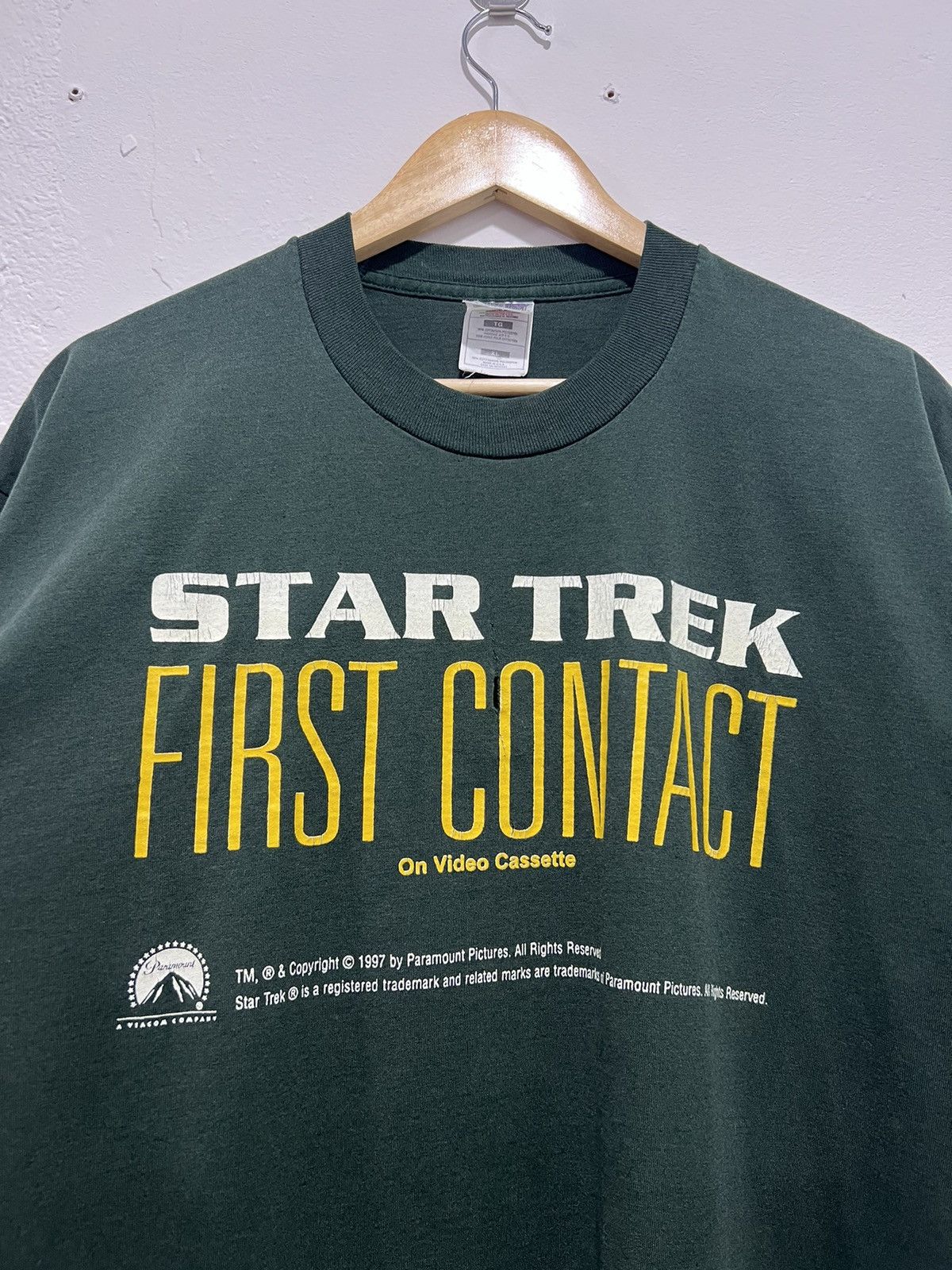 Vintage Vintage 1997’ Star Trek ‘Video Cassette’ Promo Tshirt Size US L / EU 52-54 / 3 - 2 Thumbnail