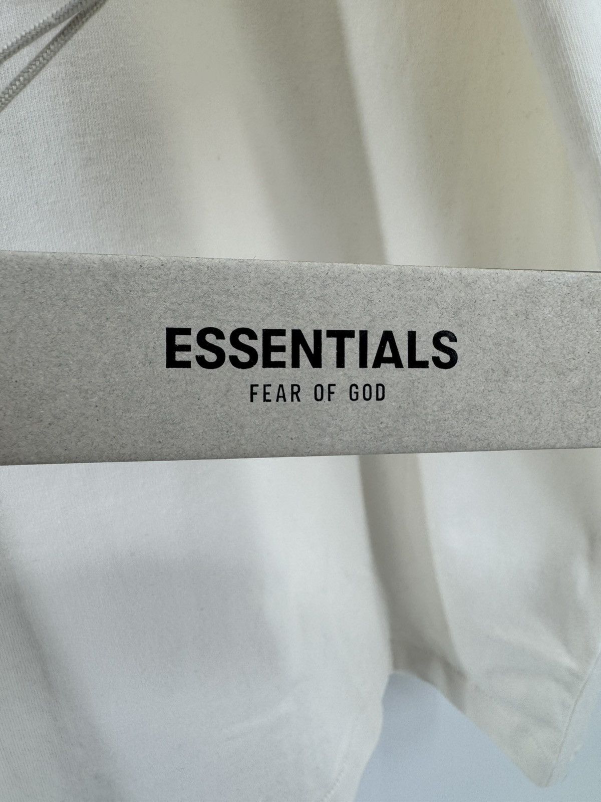 Essentials Fear of God ESSENTIALS Off-White size XL Authentic NWT Size US XL / EU 56 / 4 - 4 Thumbnail