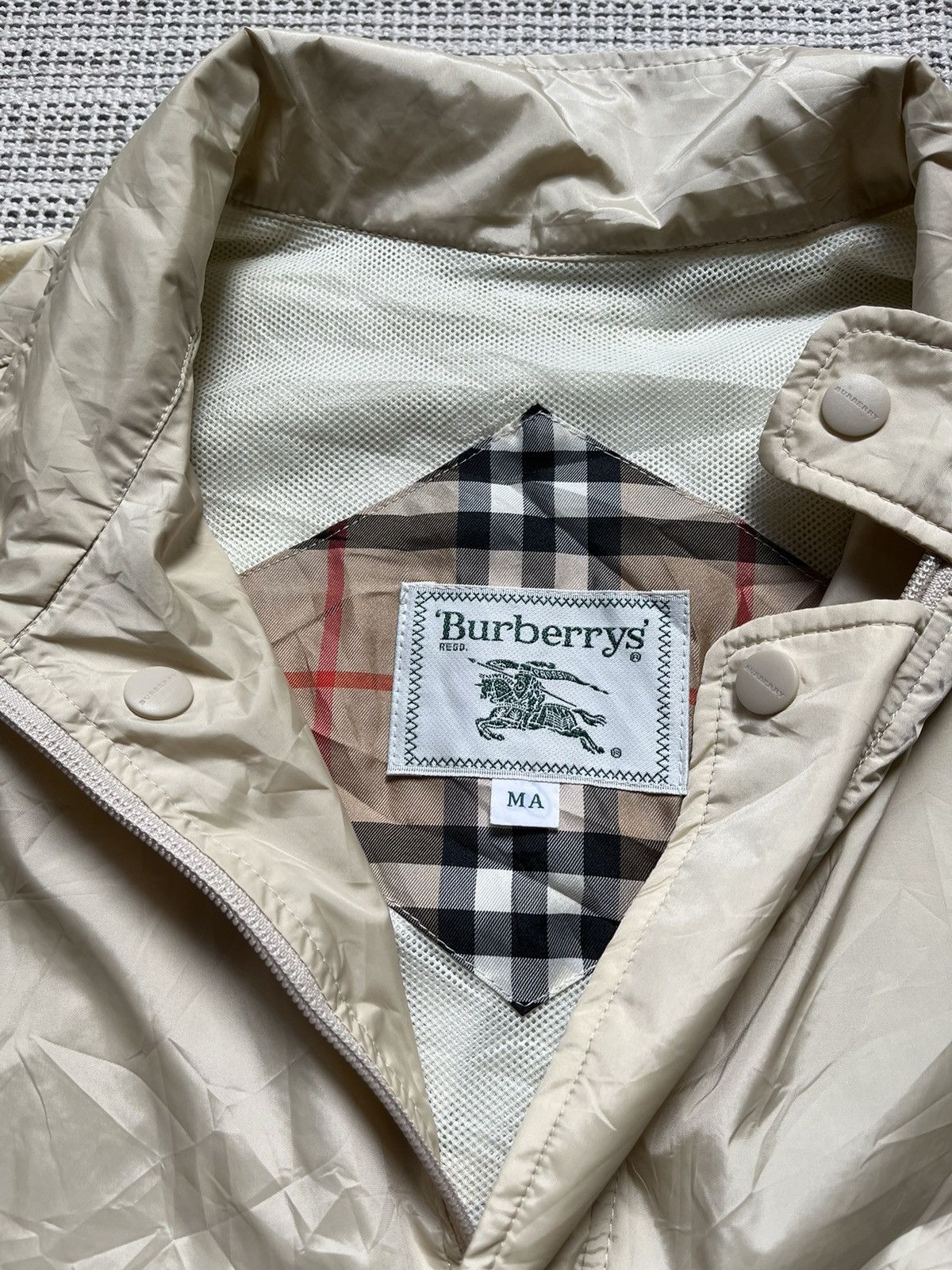 Burberry Vintage Burberry Golf Detachable arm Light Jacket Size US M / EU 48-50 / 2 - 3 Thumbnail