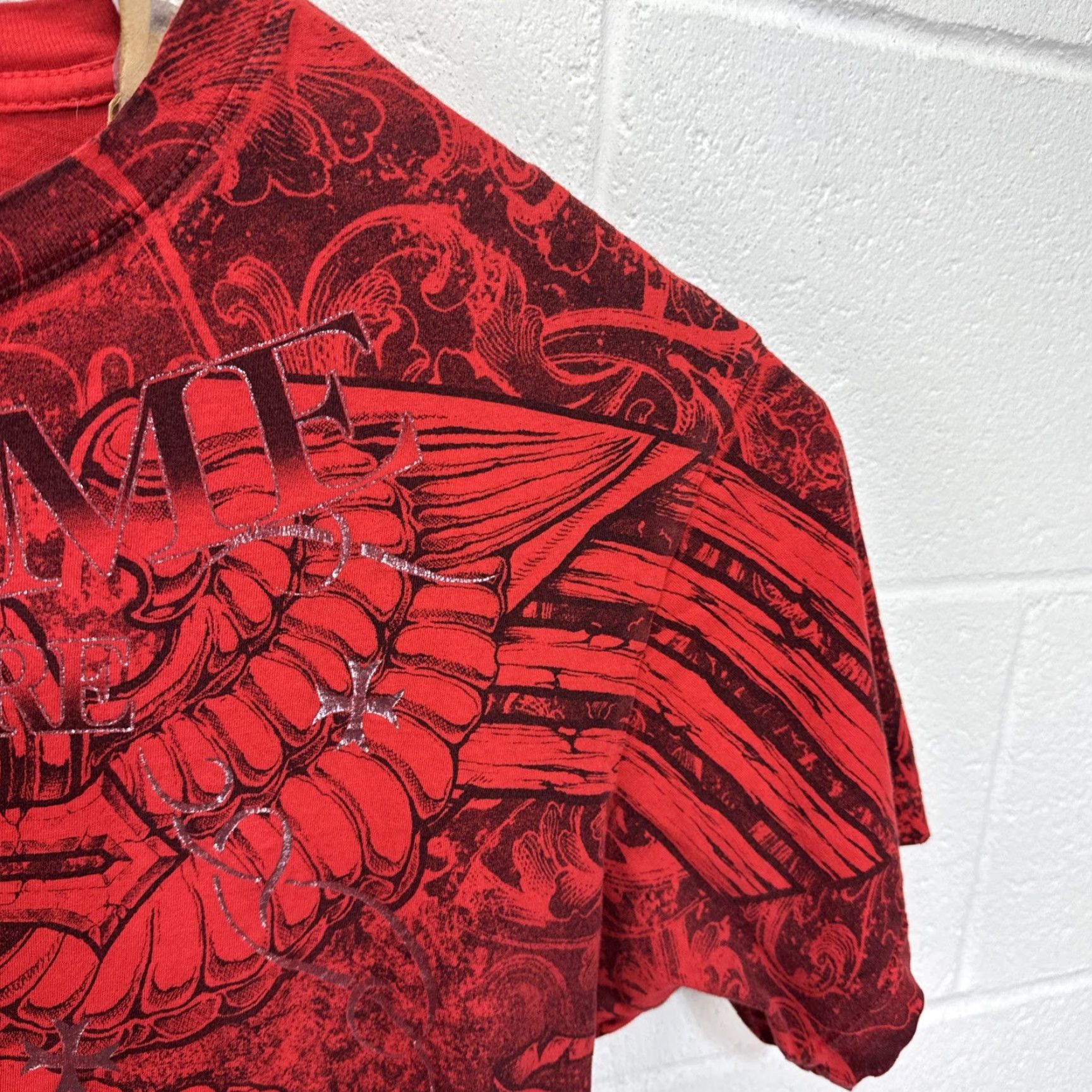 Affliction VINTAGE Affliction T-Shirt Men XXL Red Graphic Print Crew Neck Grunge Cross Wings USA Made AOP Embroidered Logo 2000-20090 Size US XXL / EU 58 / 5 - 6 Thumbnail