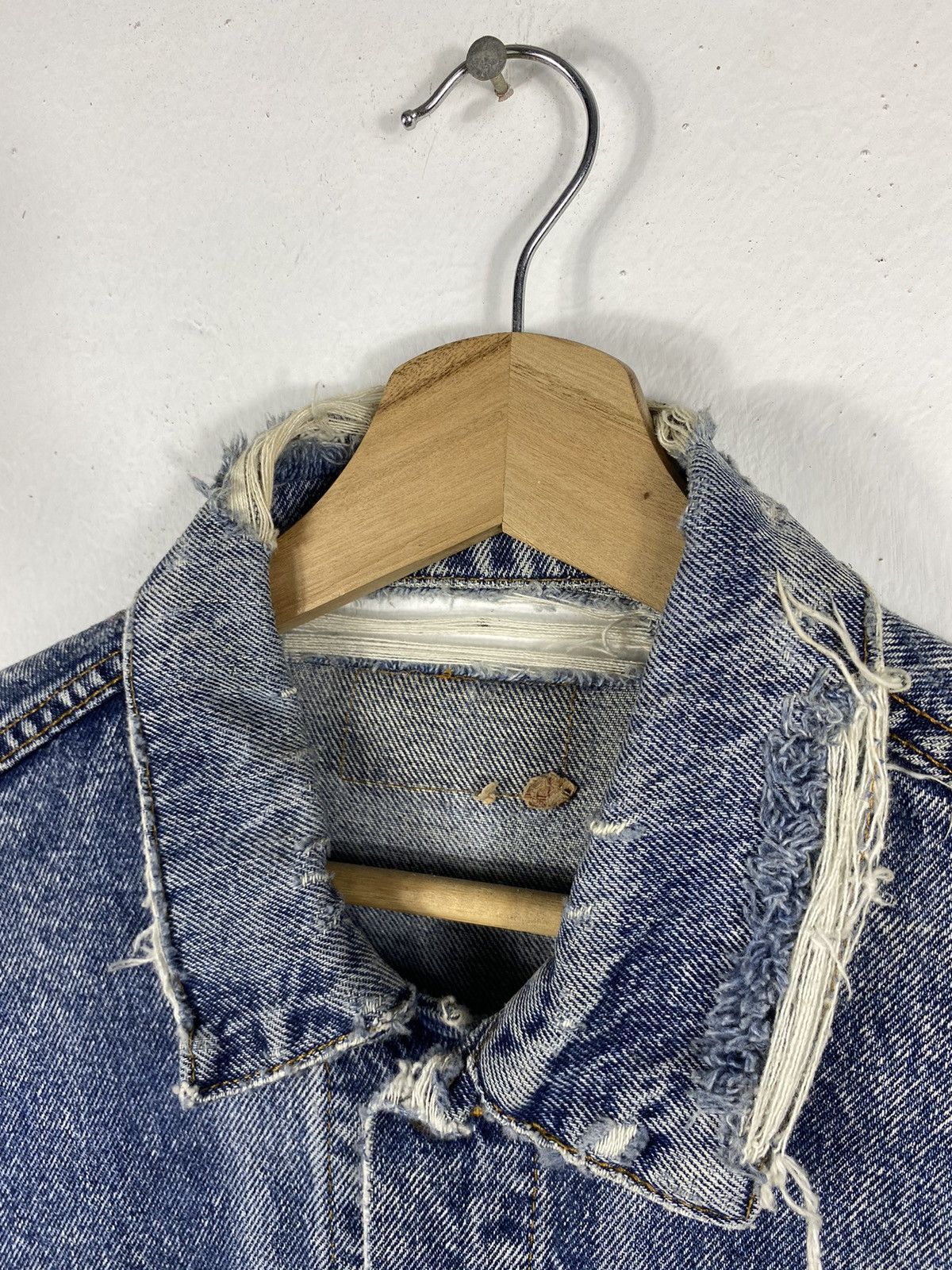 Levi's Vintage Clothing Vintage Levis Distressed Denim Button Jacket Size US M / EU 48-50 / 2 - 3 Thumbnail