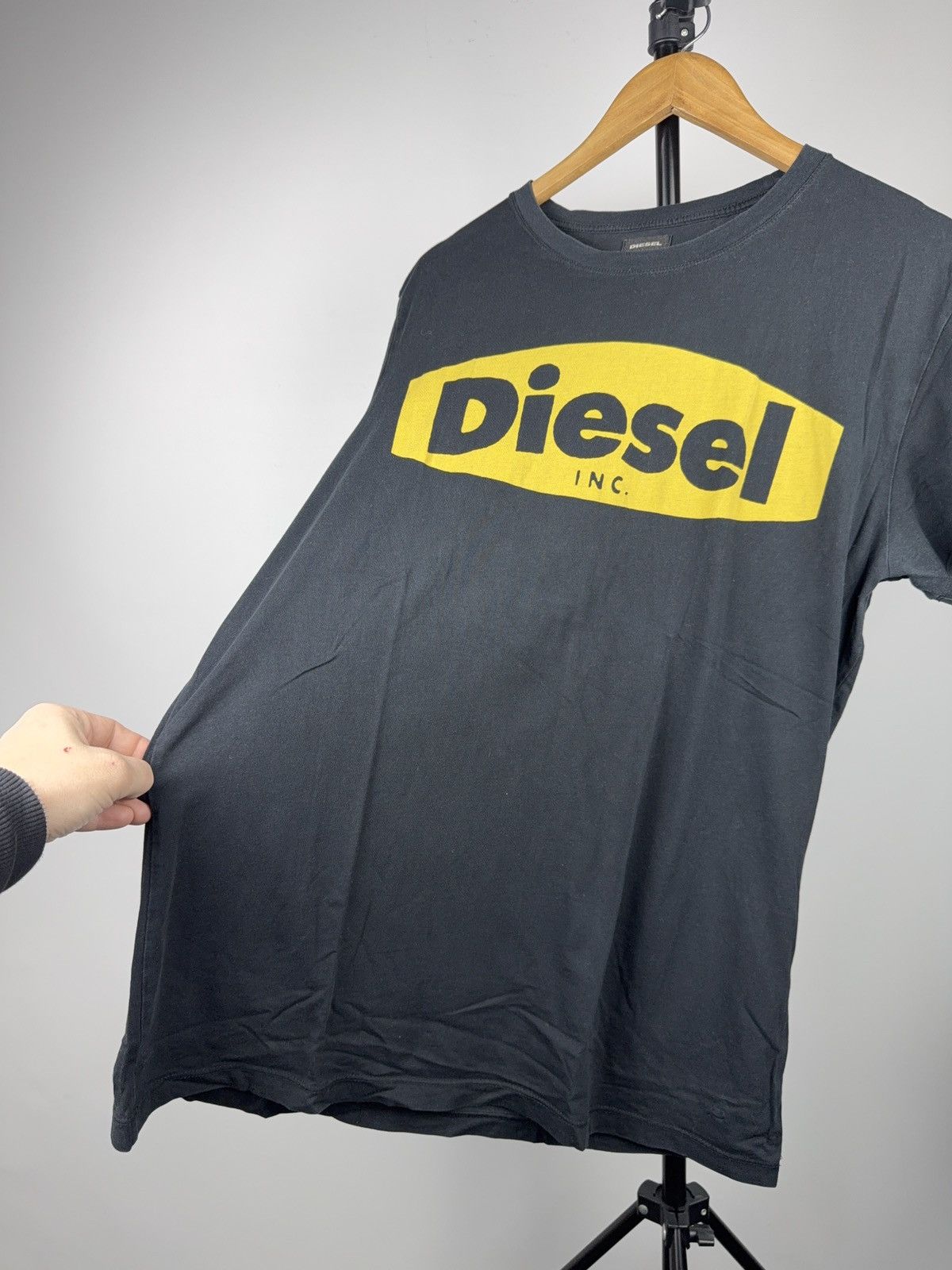 Diesel 00s Luxury Diesel Logo Retro Faded T Shirt Black Y2K Tee Size US XL / EU 56 / 4 - 9 Thumbnail