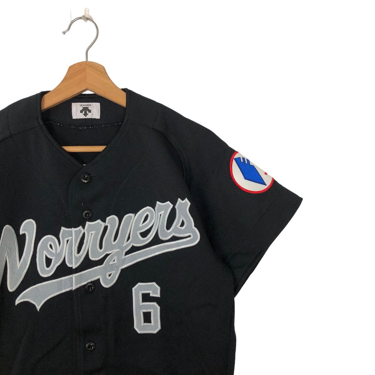 Descente VINTAGE JERSEY TEAM SHIRT DESCENTE SPORTS Size US L / EU 52-54 / 3 - 4 Thumbnail