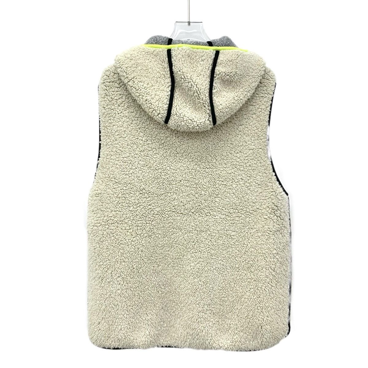 Louis Vuitton Louis Vuitton Beige Hooded Fleece Sleeveless Vest Coat K26WX Size L / US 10 / IT 46 - 2 Thumbnail