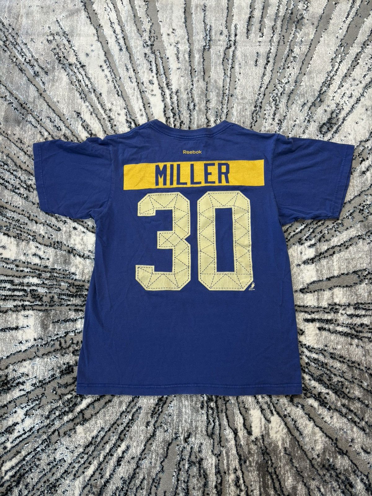 NHL Vintage Ryan Miller Buffalo Sabrs Tee Streetwear Logo NHL Size US M / EU 48-50 / 2 - 2 Thumbnail