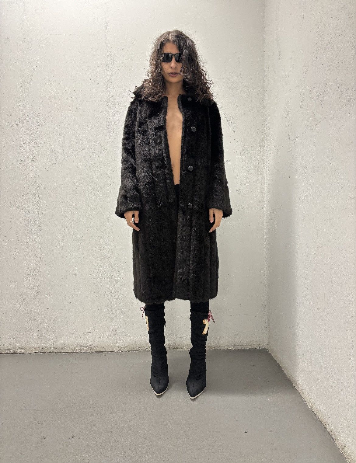 Vintage Vintage 70s fawx fur coat make in Britain Size XL / US 12-14 / IT 48-50 - 1 Thumbnail