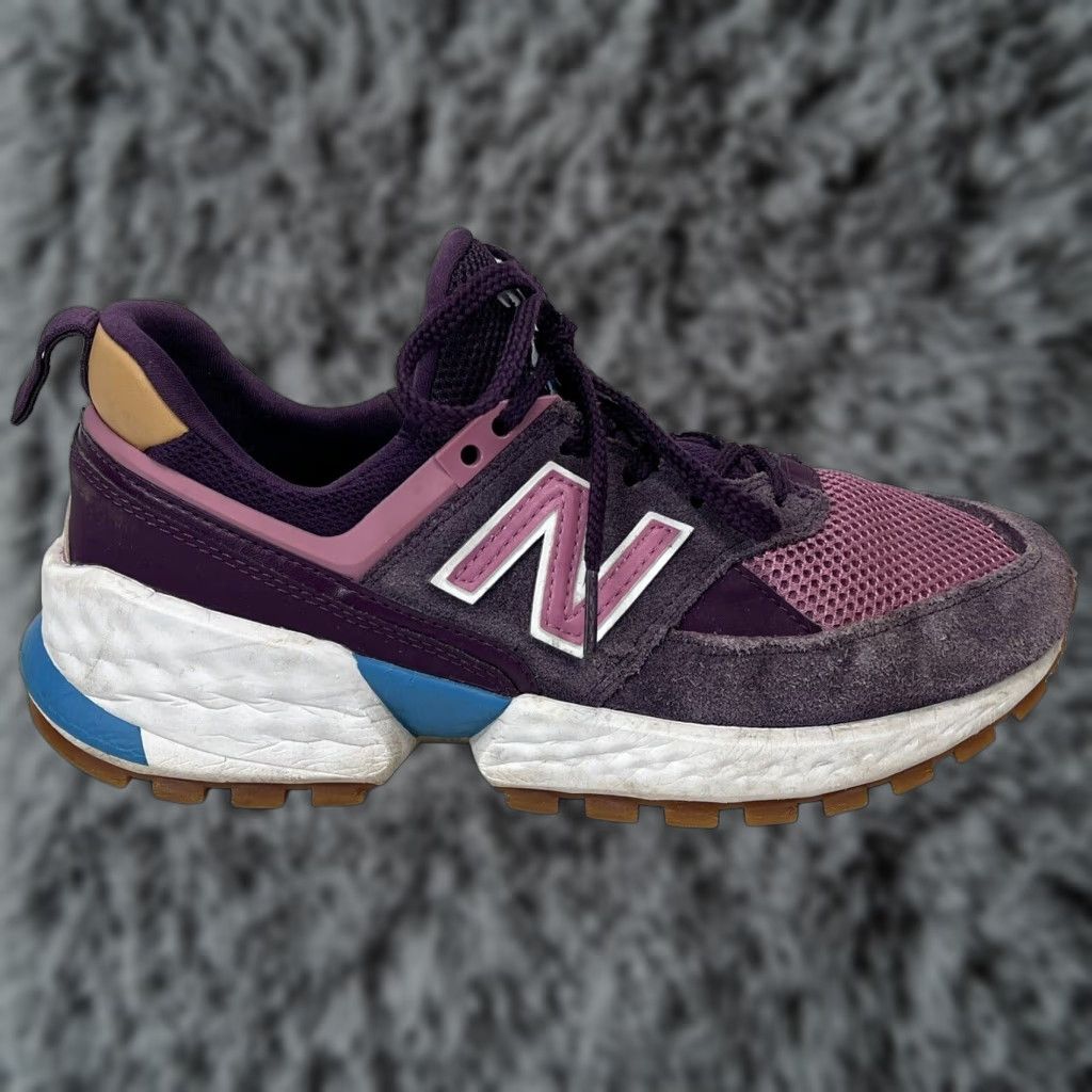 New Balance VINTAGE New Balance 574 Sneakers Womens Size 7 Dark Violet Purple Athletic Shoe Size US 7 / IT 37 - 1 Thumbnail