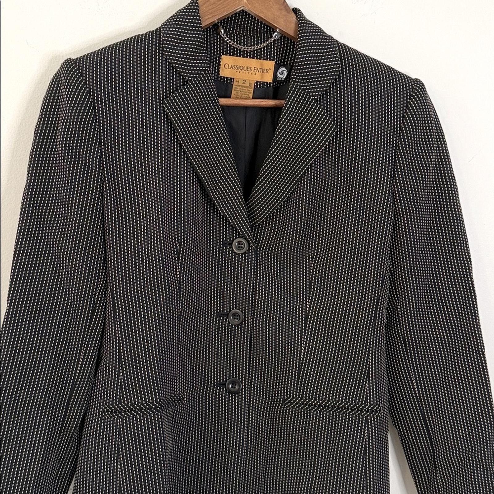 Other Classiques Entier Black Cream Wool Blend Blazer pockets SZ 2 Size XS / US 0-2 / IT 36-38 - 2 Thumbnail