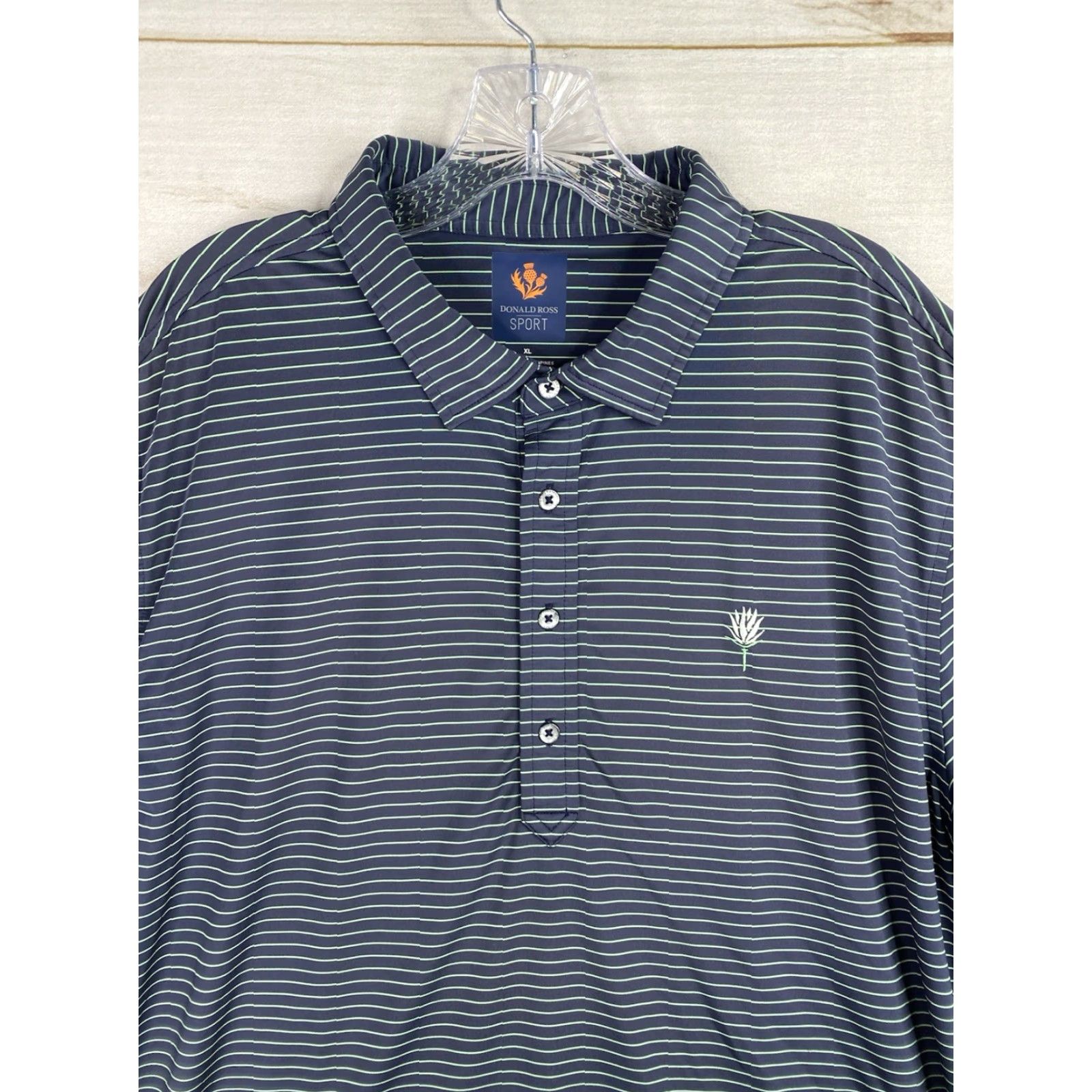 Vintage Donald Ross Polo Shirt Mens XL Blue Striped Short Sleeve Golf Jersey Button Embroidered Logo Polo Shirt Men XL Blue Stripe Sports Golf Size US XL / EU 56 / 4 - 2 Thumbnail