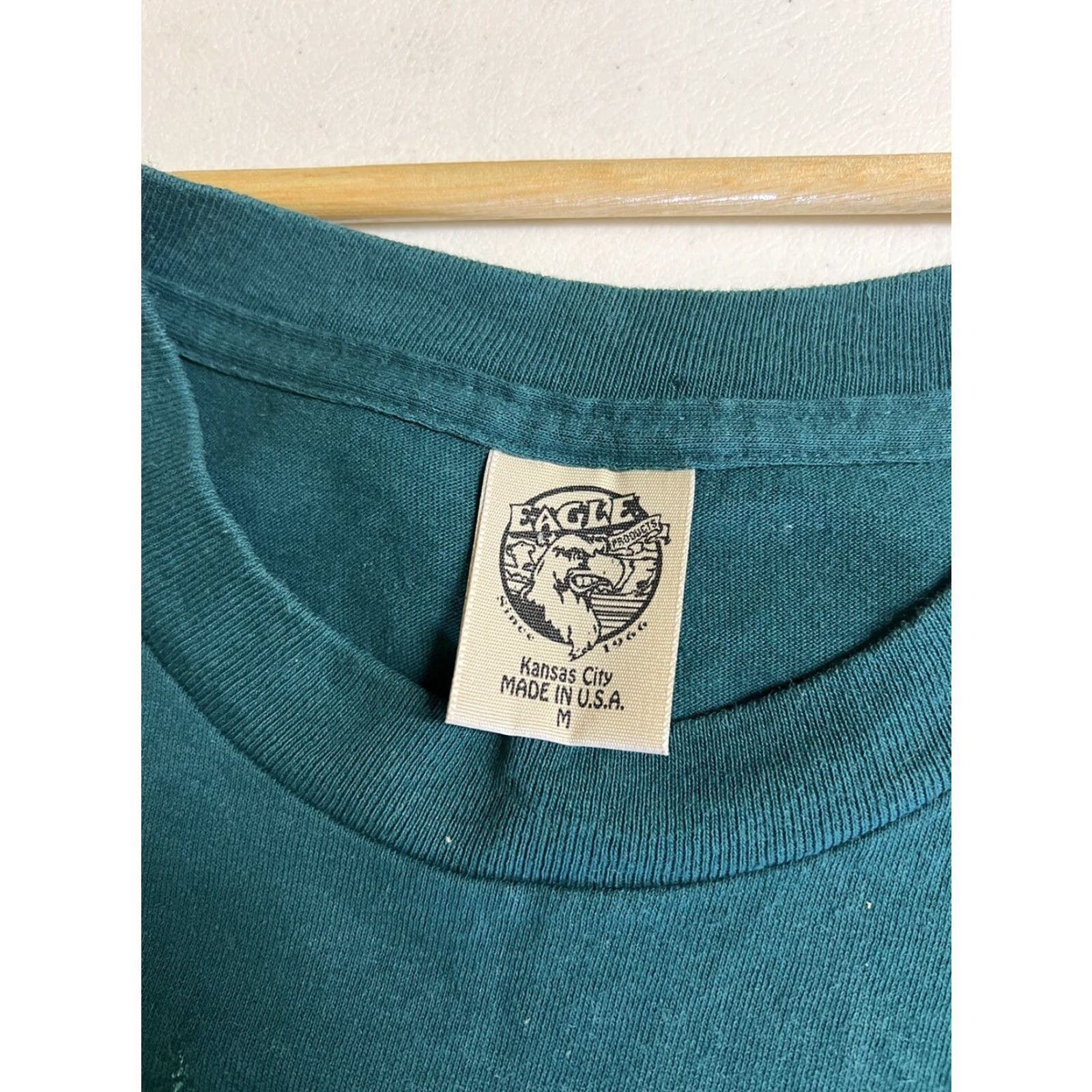 Vintage VINTAGE Eagle Vermont Nature T Shirt Medium Green Short Sleeve Trees Single Stitch Mens 90s USA Size US M / EU 48-50 / 2 - 5 Thumbnail