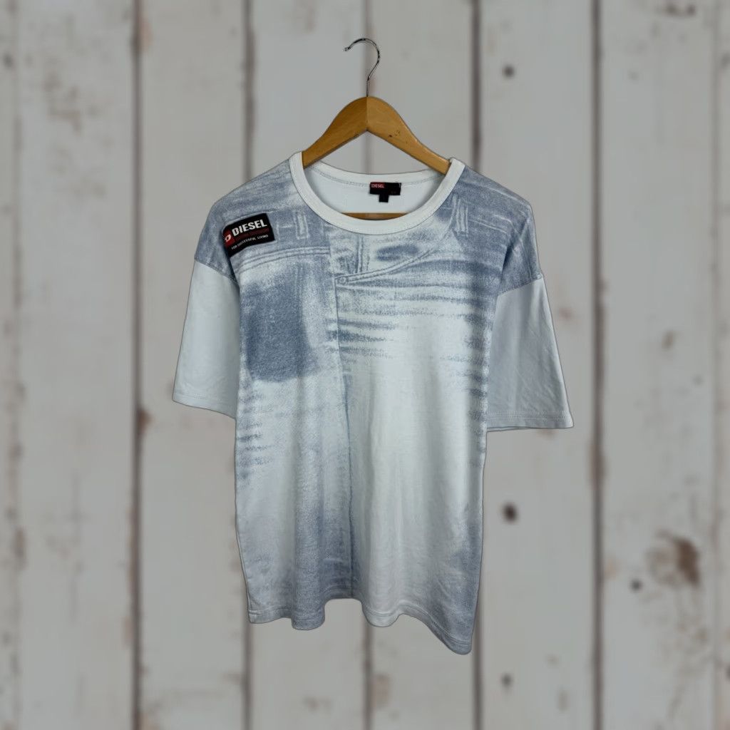 Diesel VINTAGE Diesel Denim Division T-Shirt Mens 90s Blue L Retro Rare Hype Shirt Size US L / EU 52-54 / 3 - 1 Thumbnail
