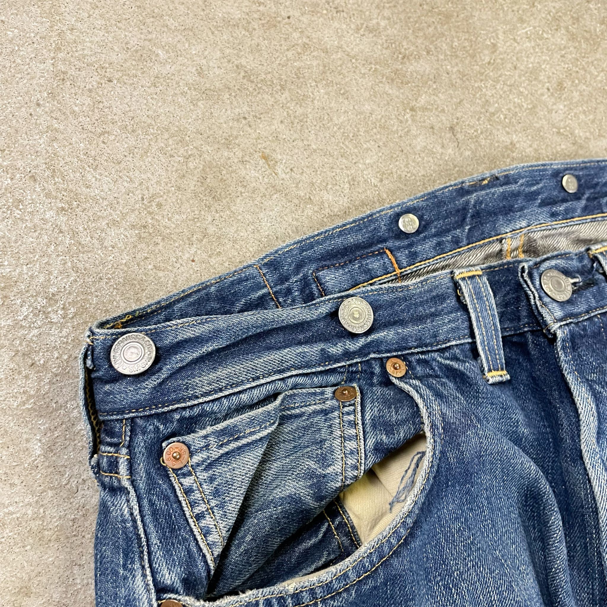 Levi's Levi's 501xx Made in USA Selvedge Buckle Blue Jeans Size US 32 / EU 48 - 6 Thumbnail