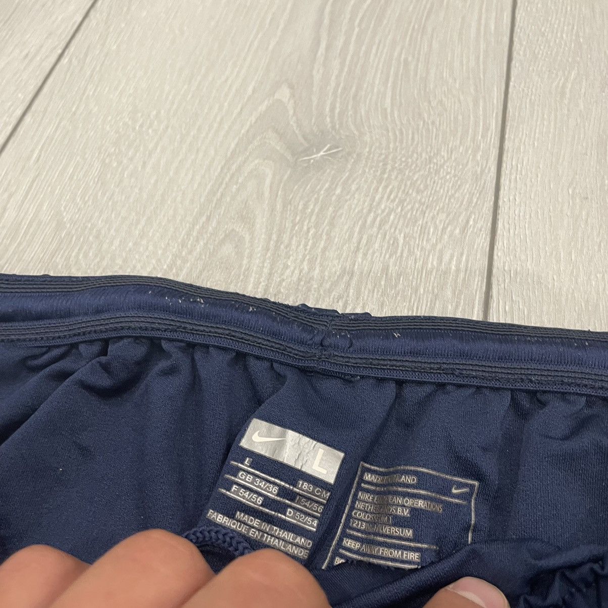 Nike × Vintage Nike Arsenal shorts jersey tee football navy Size US 34 / EU 50 - 3 Thumbnail