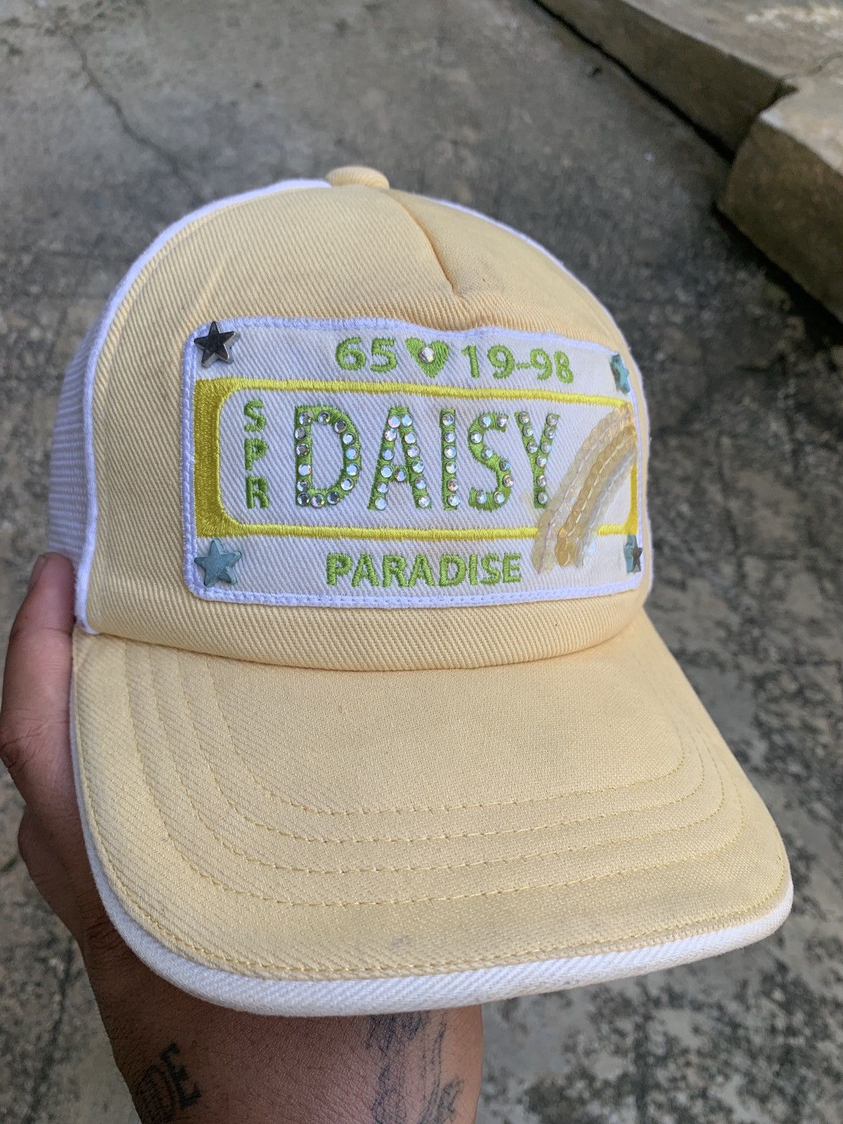 Angel Blue Daisy Lovers Japan Lemonade Embroidery Sequin Trucker Hat Size ONE SIZE - 1 Thumbnail