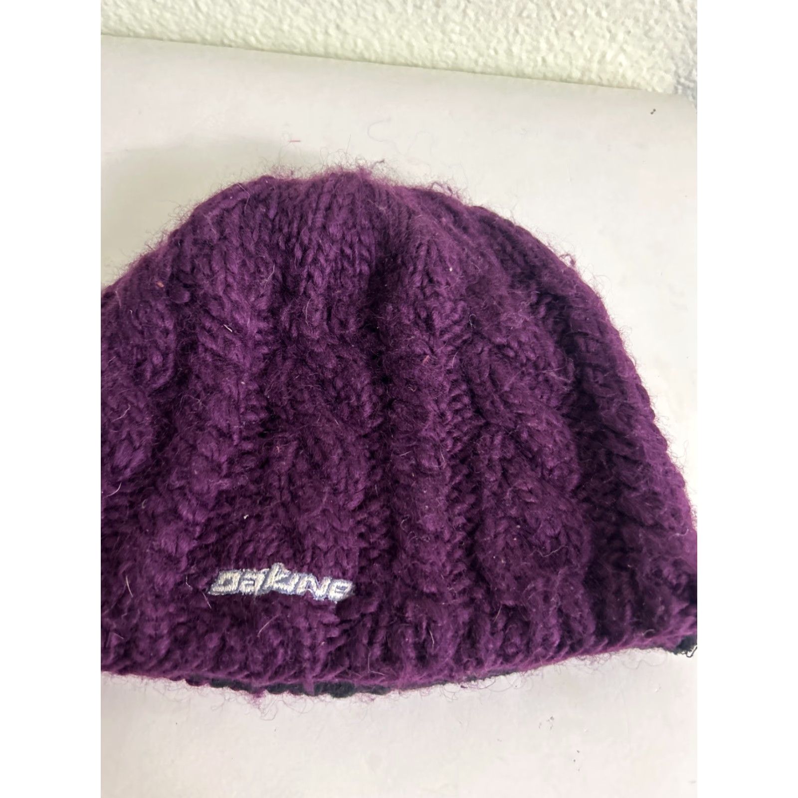 Dakine DAKINE Beanie Knit Wool Acrylic One Size Burgundy Women Size ONE SIZE - 3 Thumbnail