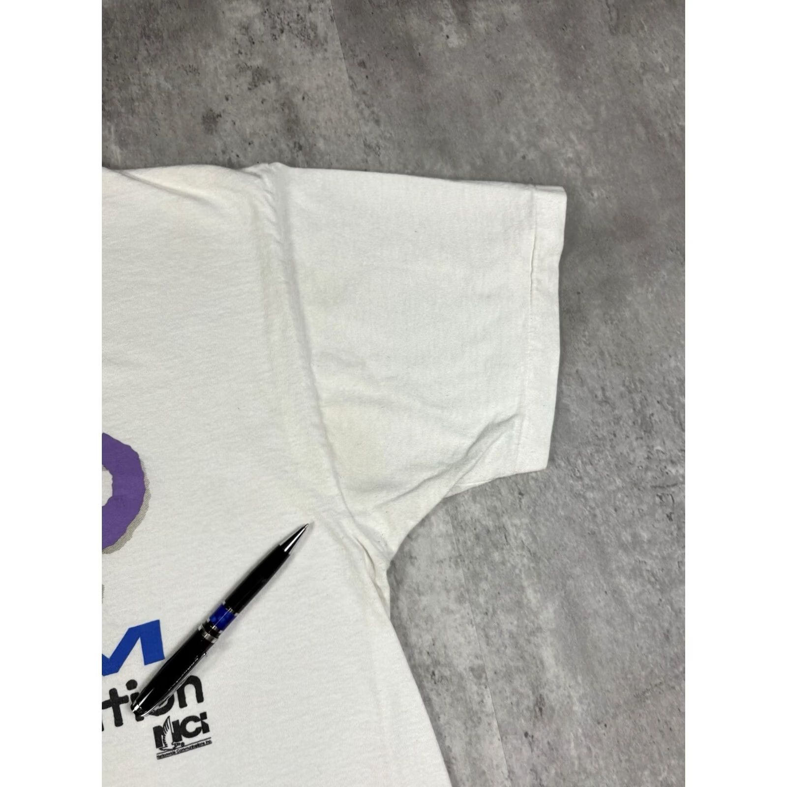 Delta VINTAGE Delta T-Shirt Graphic Print Crew Neck Short Sleeve White 90s 80s 70s Men XL Regular Cotton Size US XL / EU 56 / 4 - 6 Thumbnail