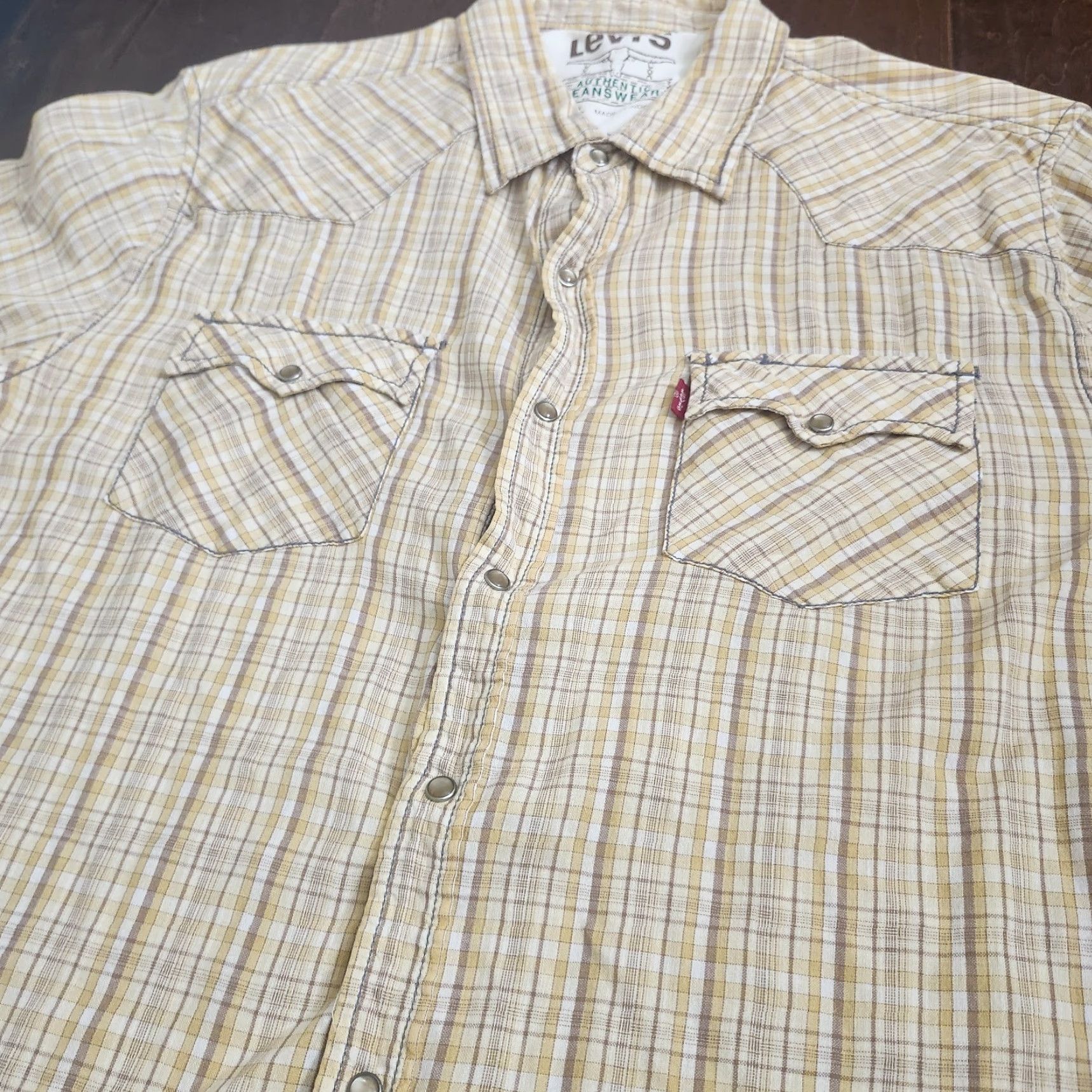 Levi's Levi's Shirt Plaid Short Sleeve Button-Up XL Multicolor Casual Workwear Short Sleeve Button-Up Shirt Men XL Plaid Pattern Pocket Size US XL / EU 56 / 4 - 6 Thumbnail