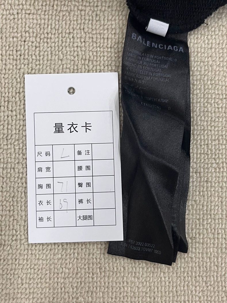 Balenciaga Balenciaga Letter printing to make old hooded sweaters Size US L / EU 52-54 / 3 - 4 Thumbnail