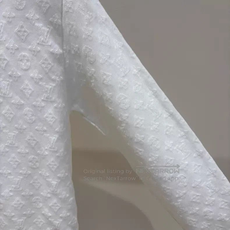 Louis Vuitton Louis Vuitton White dark stripe logo shoulder zipper sweat Size XS / US 0-2 / IT 36-38 - 4 Thumbnail