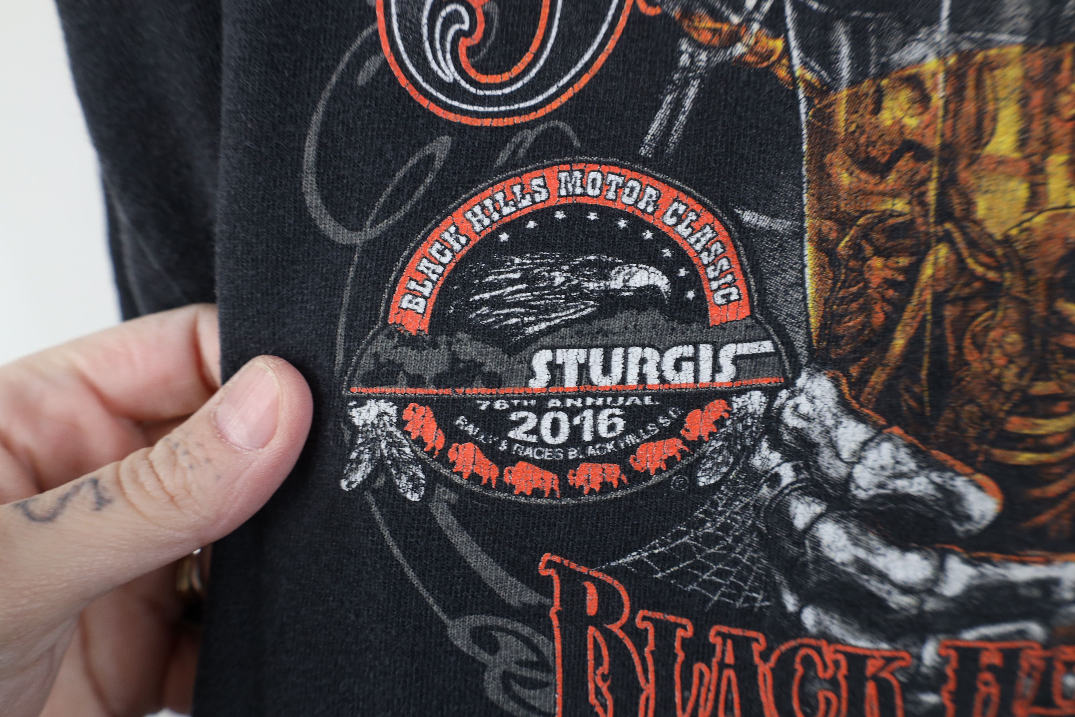 Vintage Vintage 2016 Sturgis Hills Rally Skeleton Tribal T-Shirt Size US XL / EU 56 / 4 - 5 Thumbnail