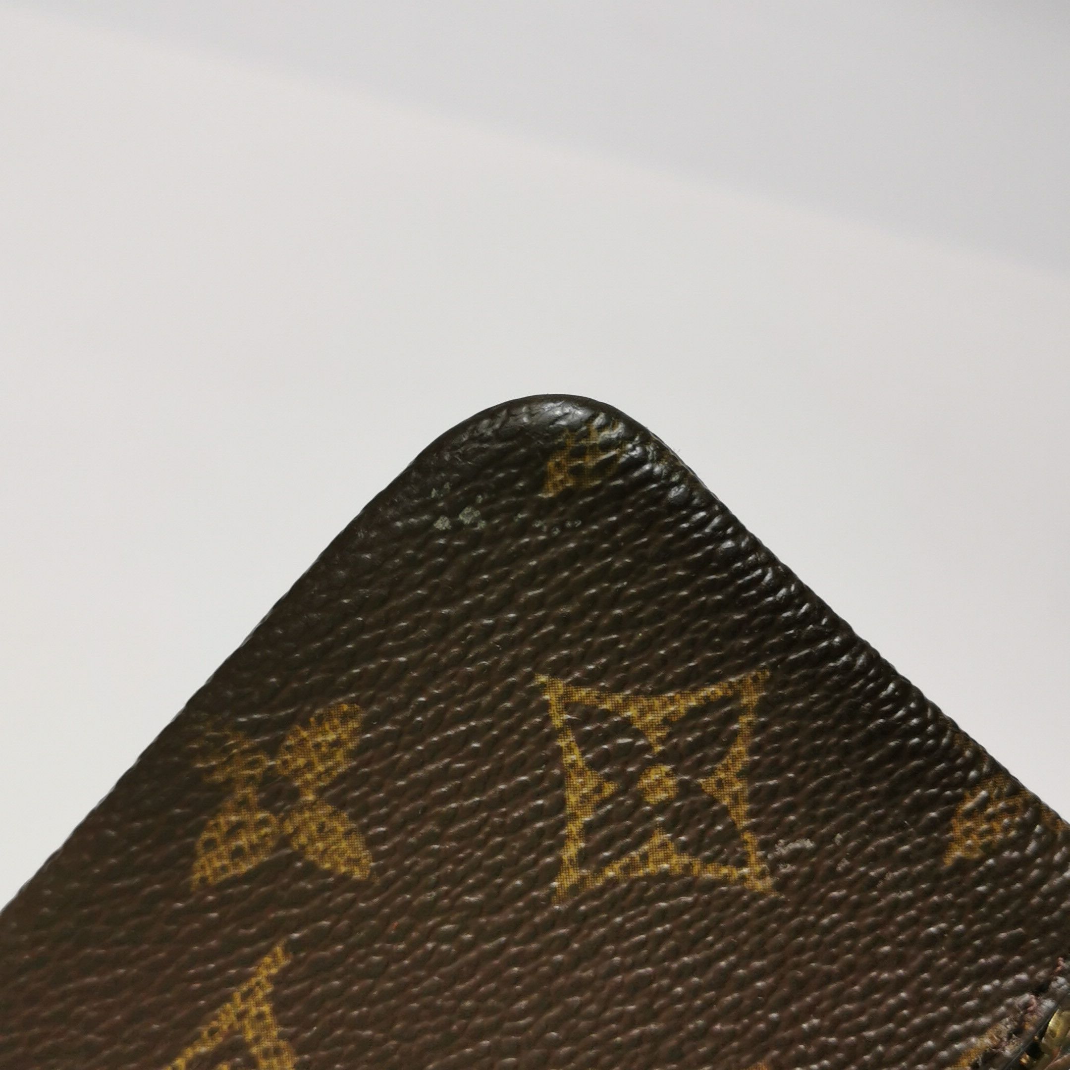 Louis Vuitton Louis Vuitton (LV) Monogram Print Zippered Vintage Coin Pur Size ONE SIZE - 6 Thumbnail